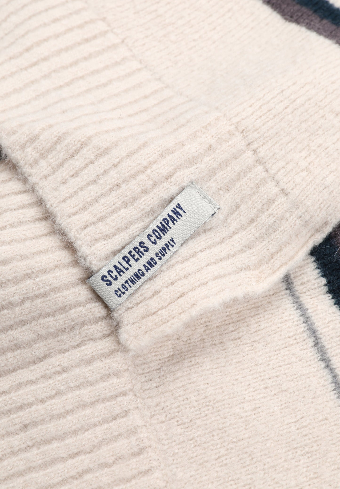 CACHECOL DE MALHA COM RISCAS BICOLOR