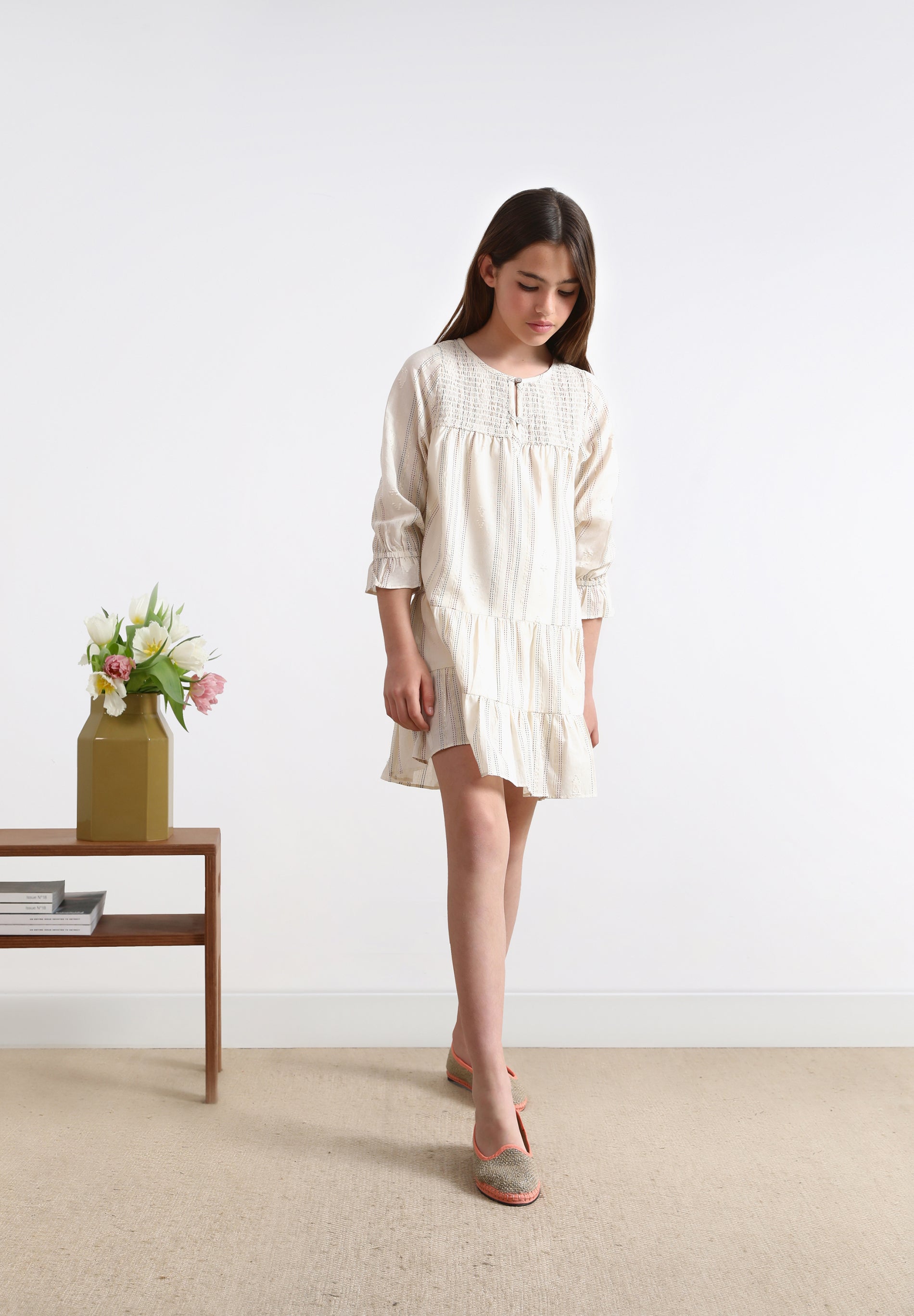 VESTIDO MINI EM FAVO DE MEL