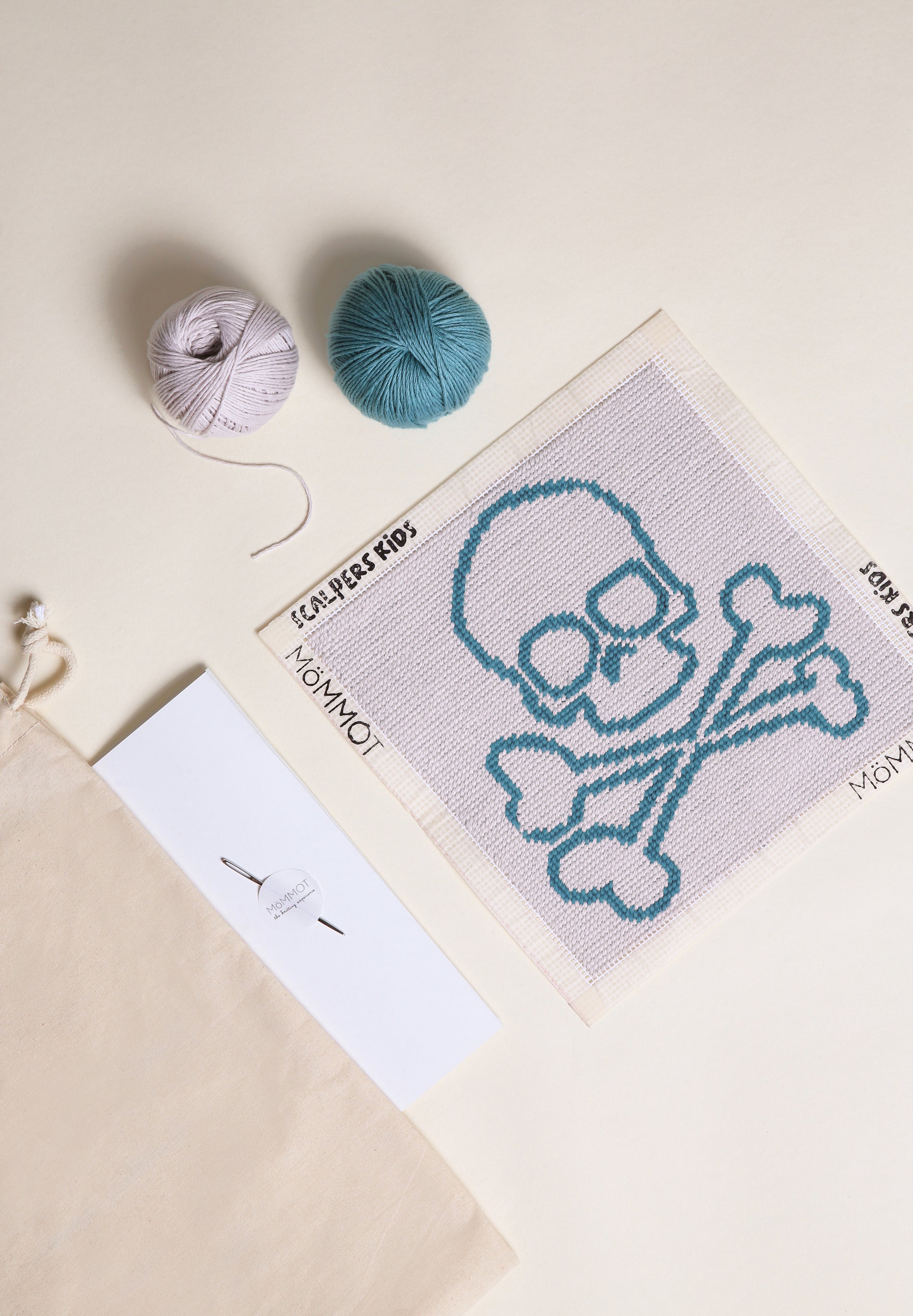 KIT PETIT POINT MÖMMOT X SCALPERS