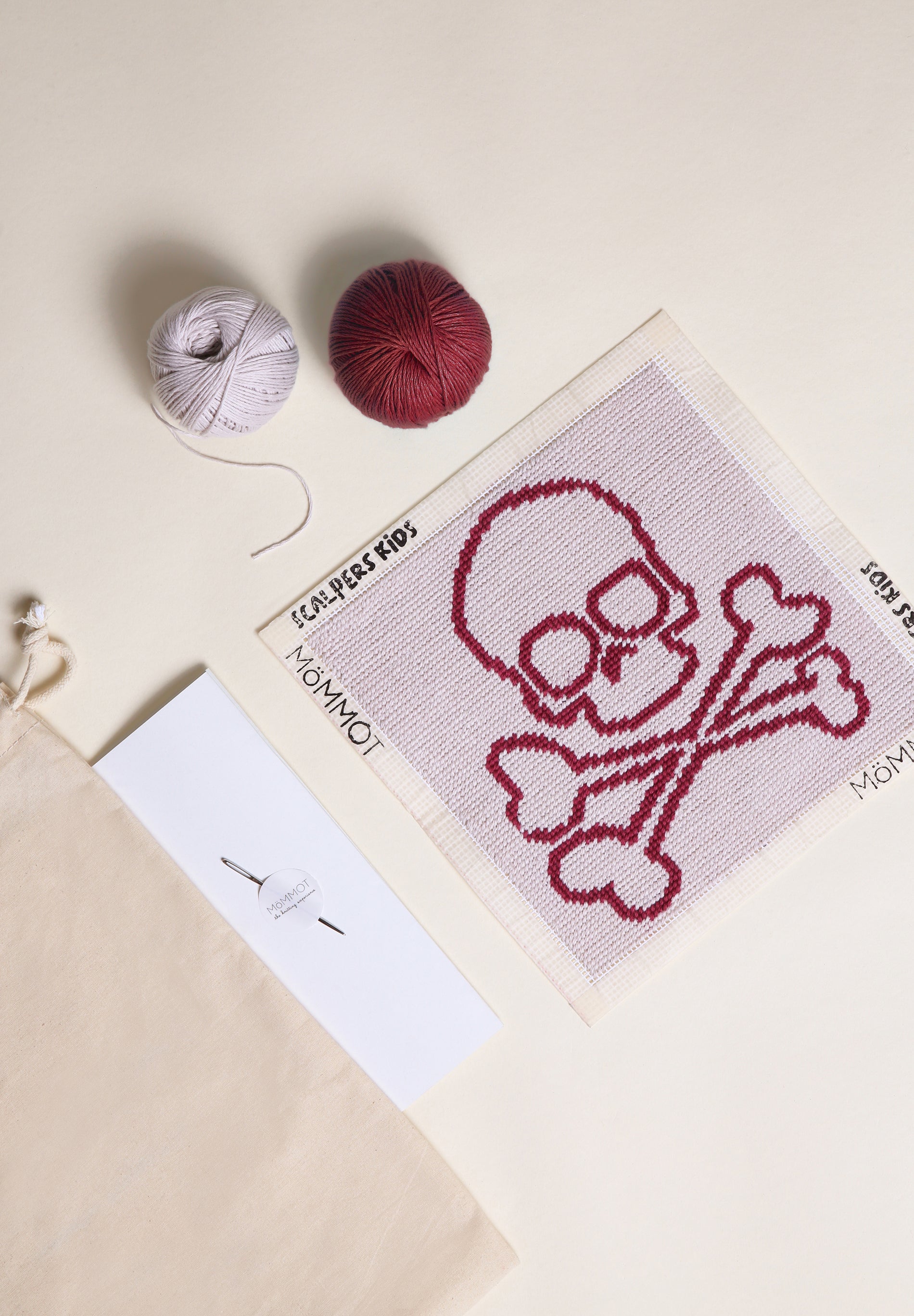 KIT PETIT POINT MÖMMOT X SCALPERS