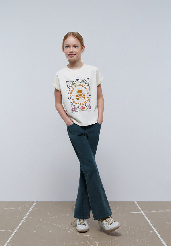 T-SHIRT COM PADRÃO DESBOTADA