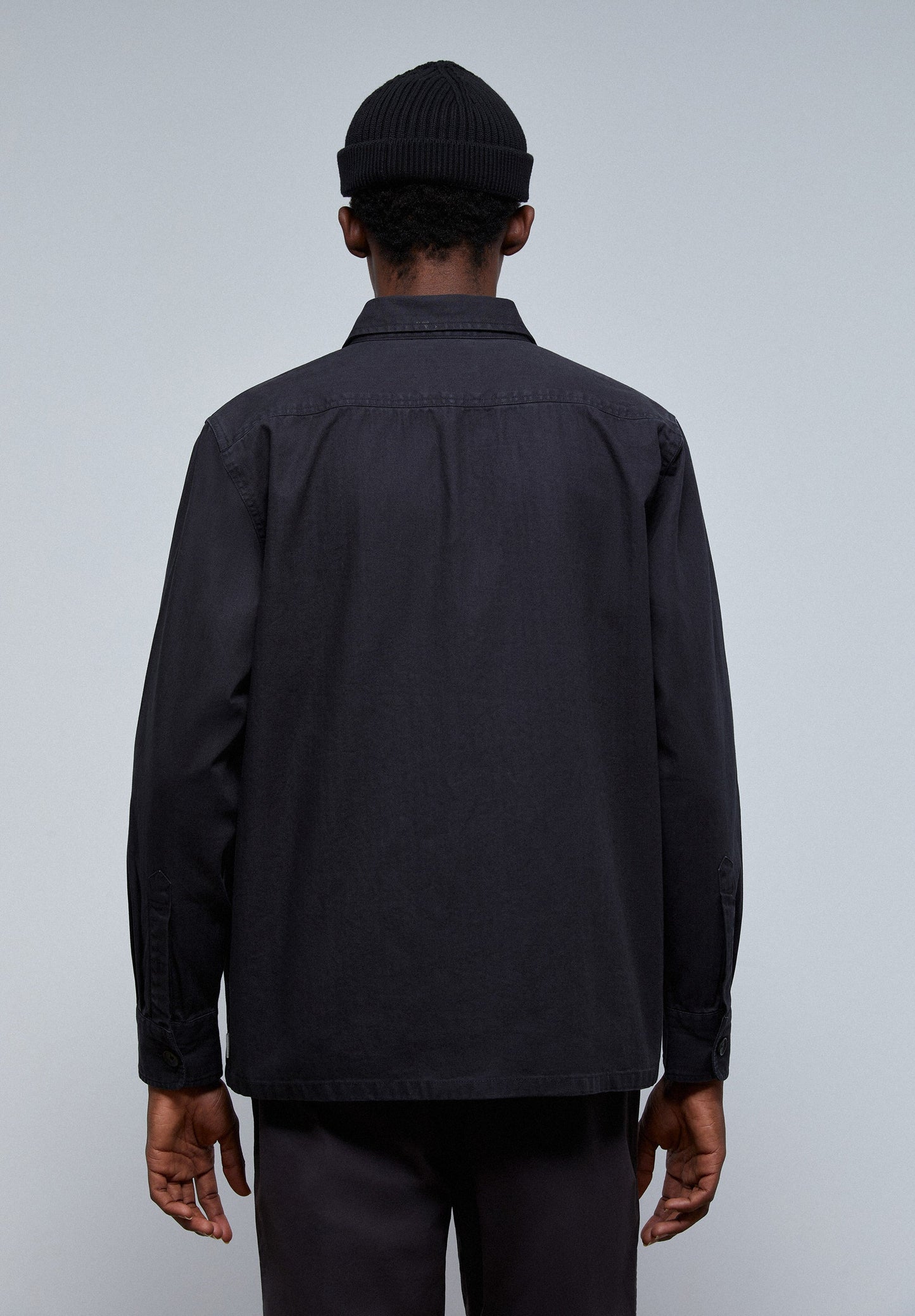 CAMISA COMPRIDA COM BOLSOS