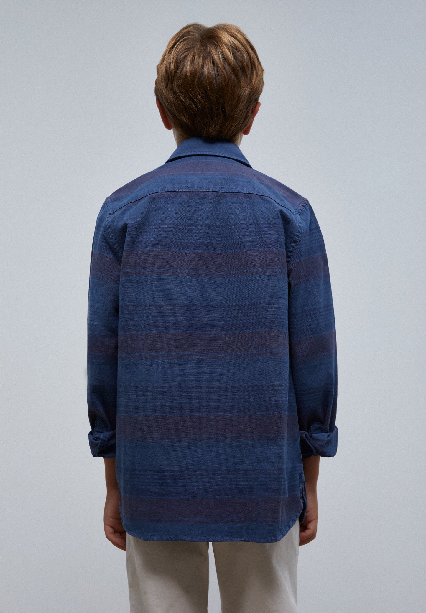 CAMISA DENIM ÀS RISCAS