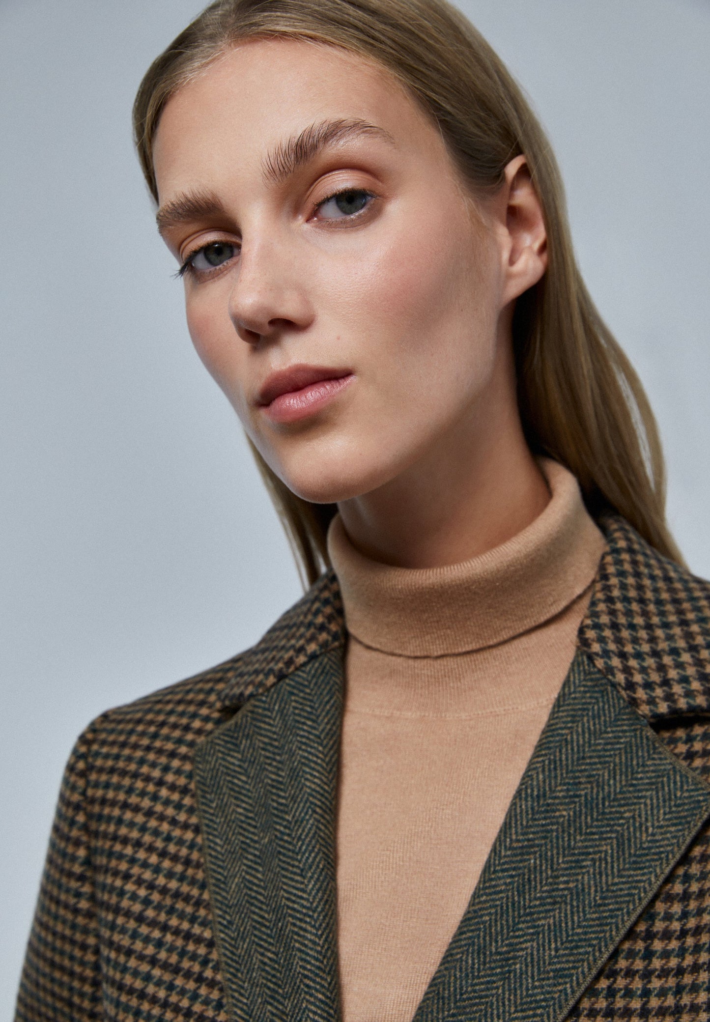 CASACO COM PORMENOR DE GOLA ESPIGA