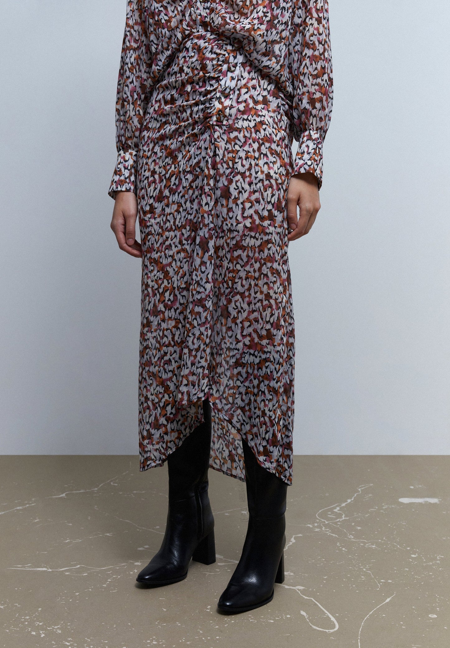 SAIA MIDI DRAPEADA COM PADRÃO