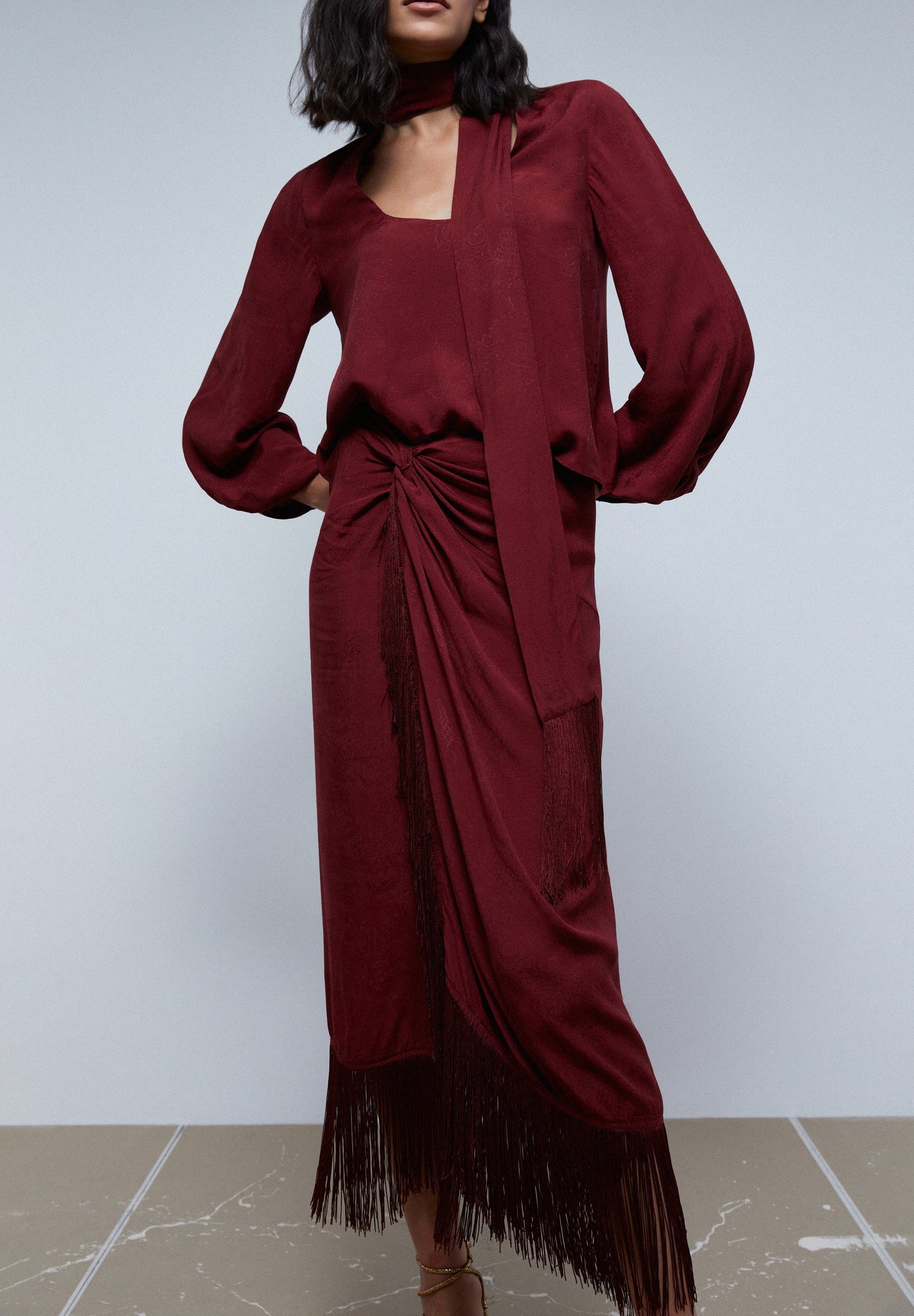 SAIA EM JACQUARD COM FRANJAS