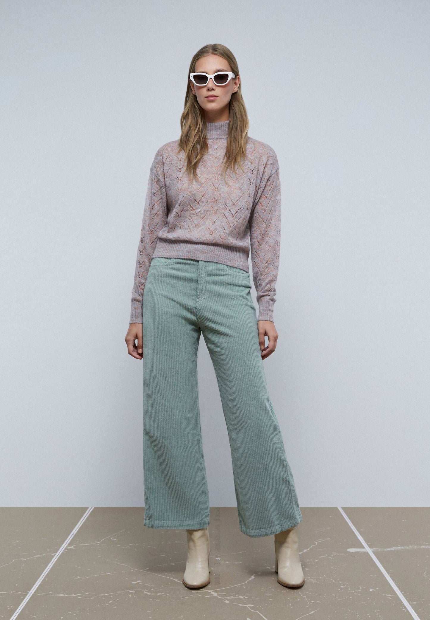 SWEATER RENDILHADA DE GOLA ALTA