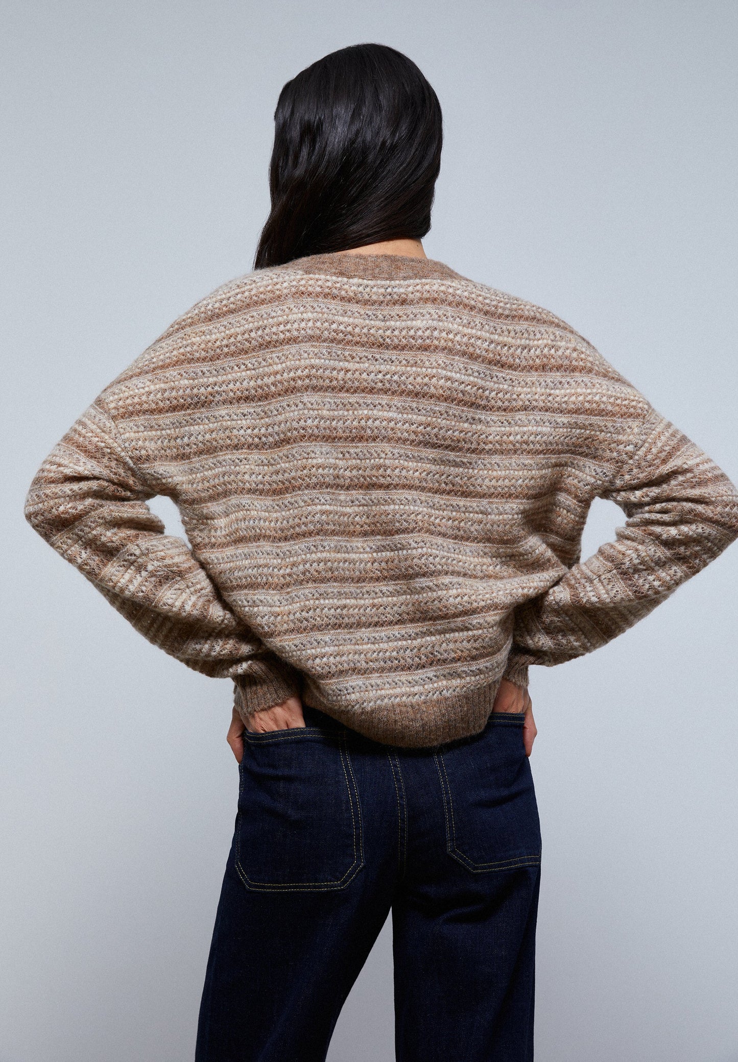 SWEATER DE MALHA ÀS RISCAS