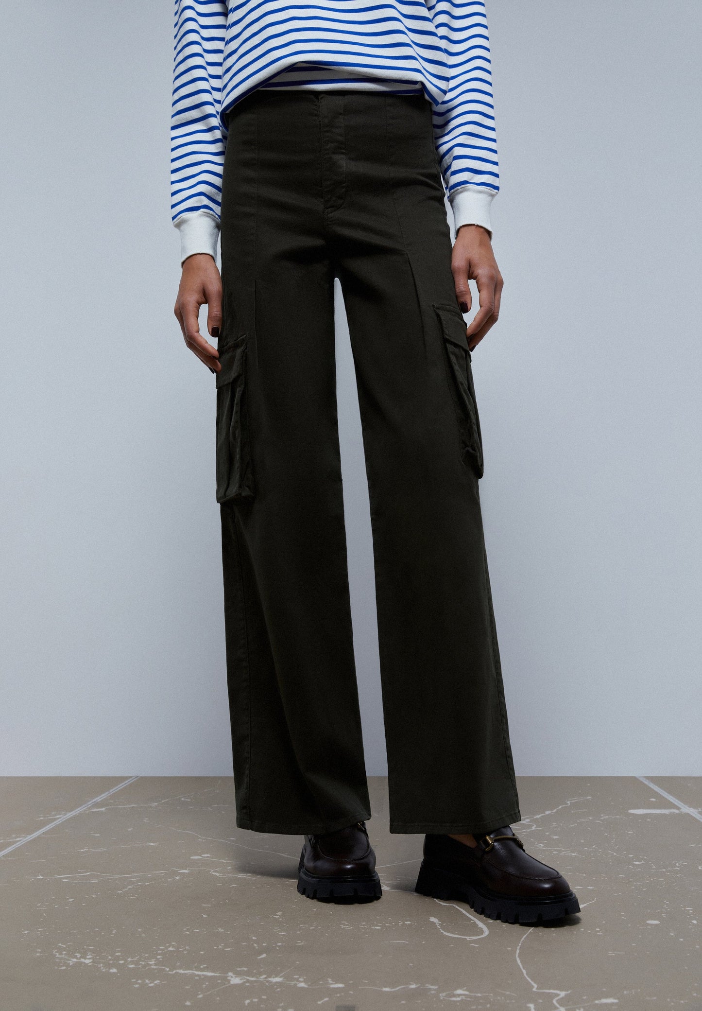 CALÇAS CARGO COM PINÇAS