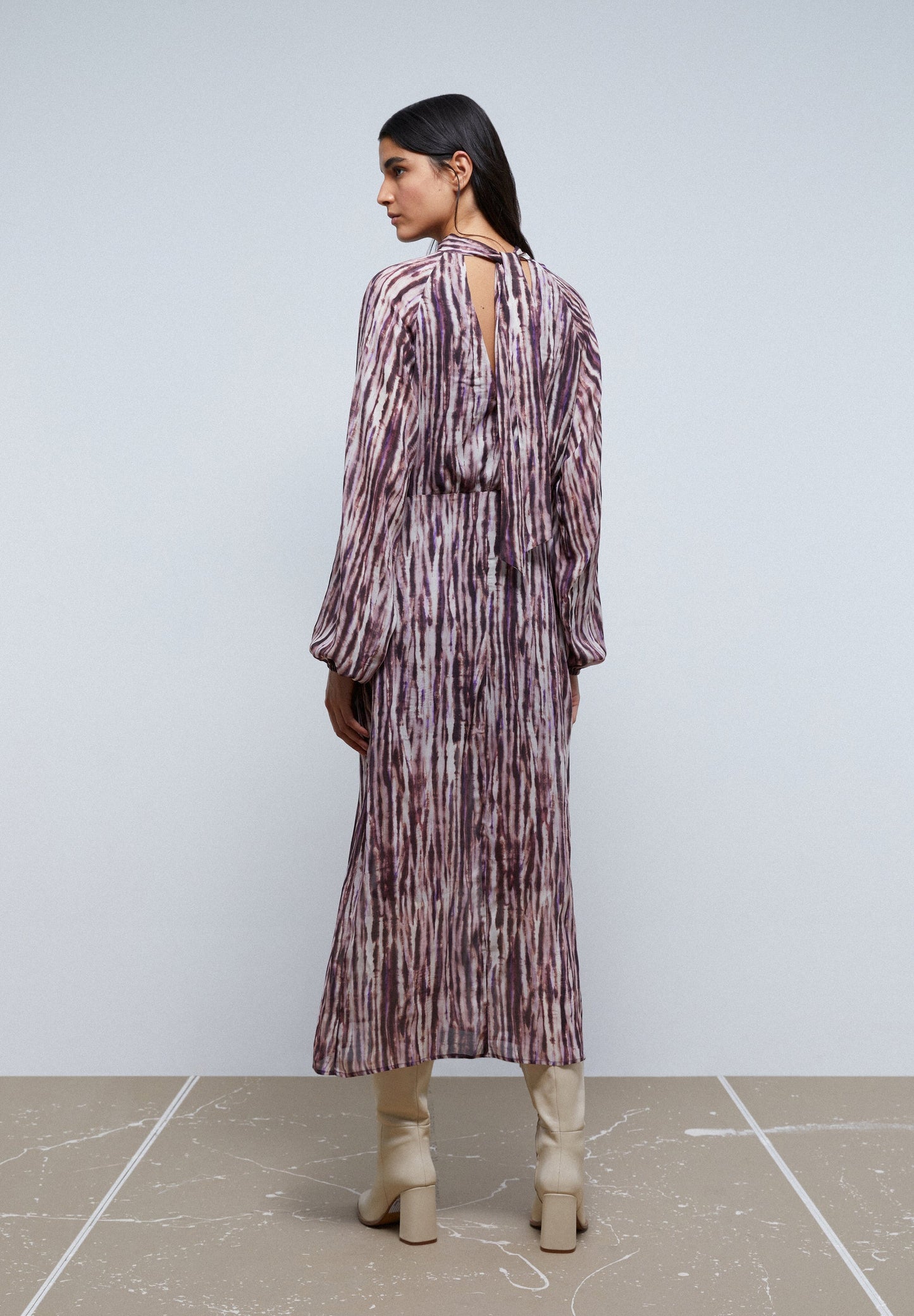 VESTIDO TIE-DYE COM LAÇO NA GOLA