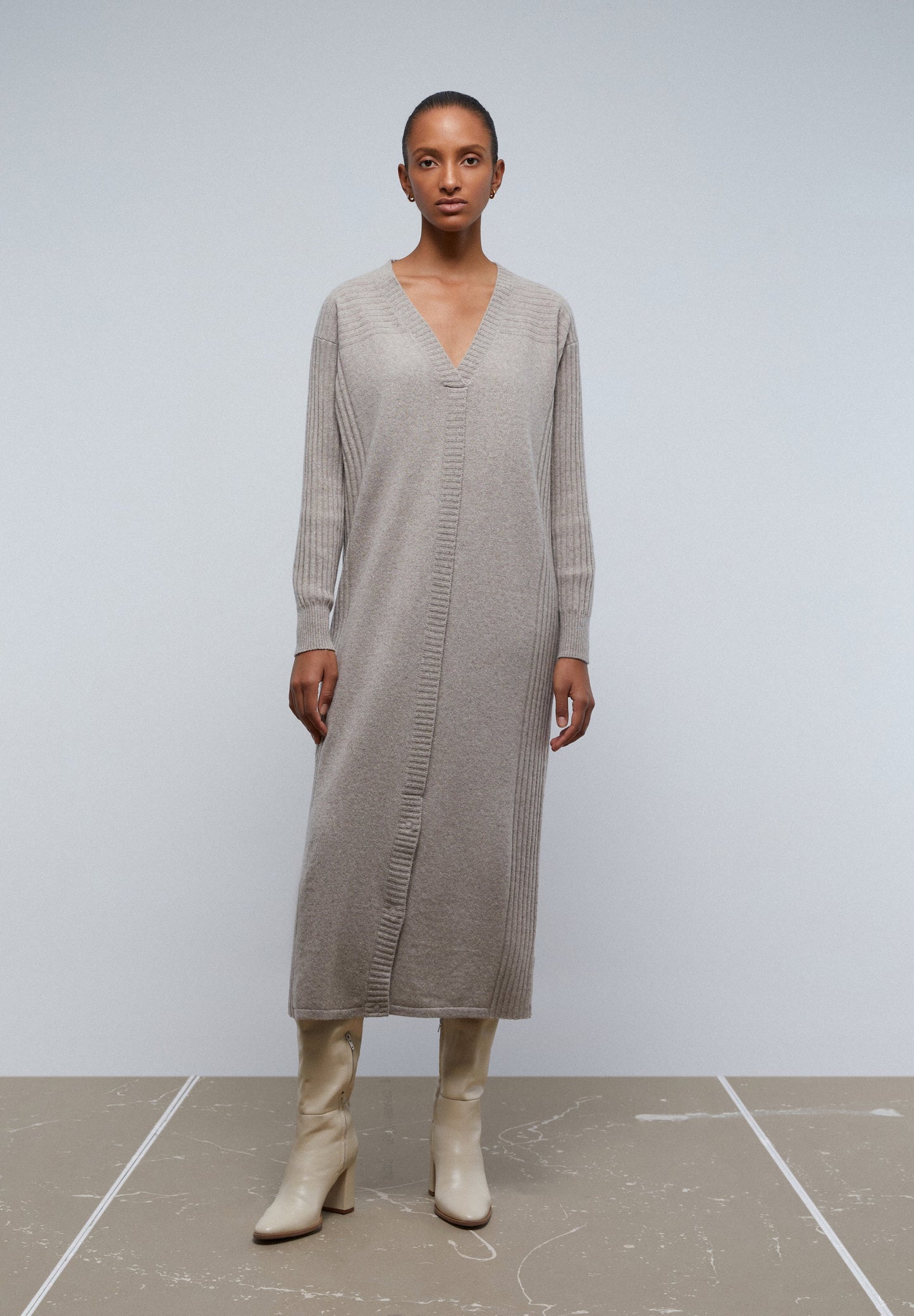 VESTIDO DE MALHA CANELADA