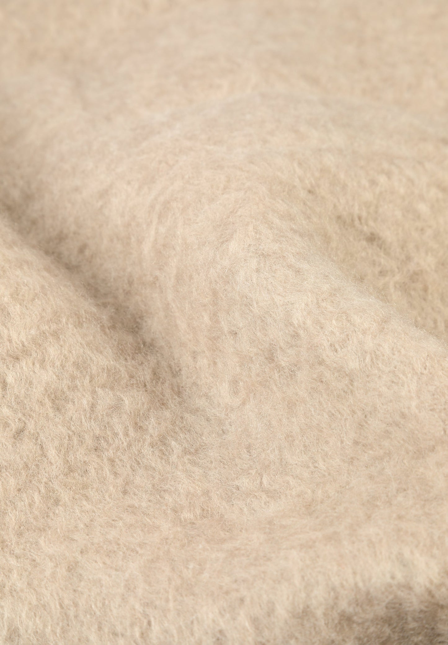 CACHECOL COM PORMENOR DE REMENDO COM SKULL