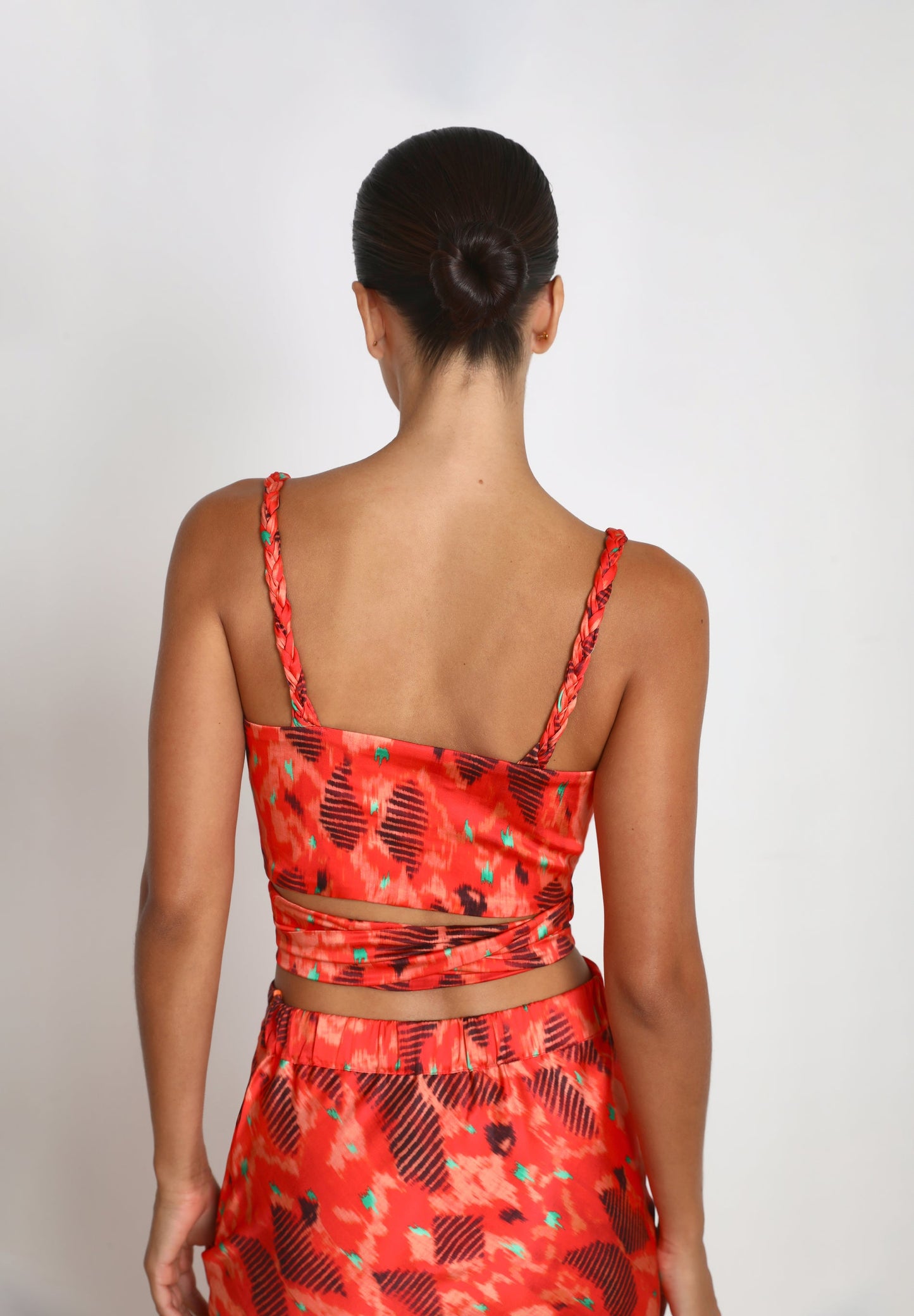 TOP COM PADRÃO CRUZADO