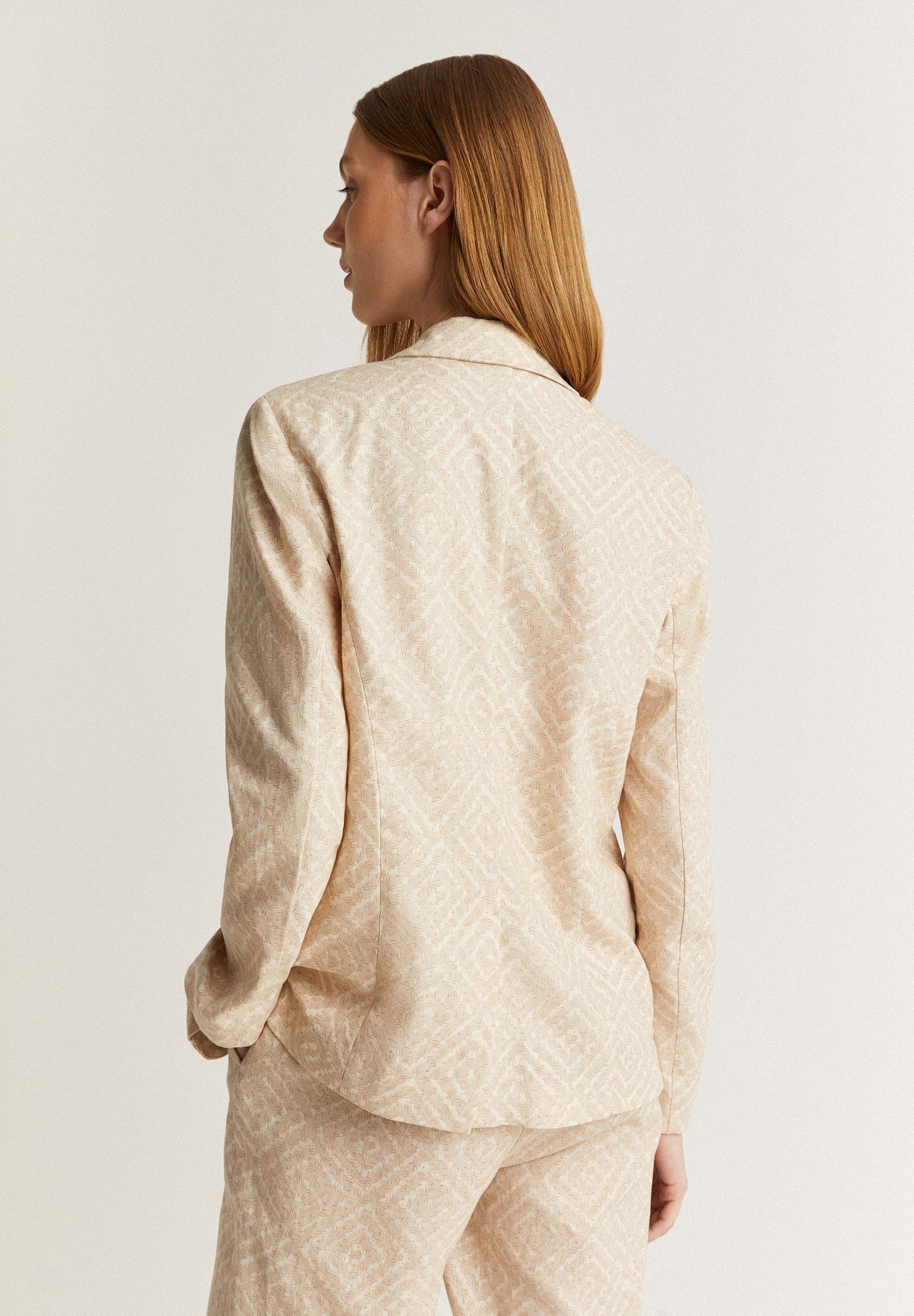 BLAZER DE LINHO COM PADRÃO