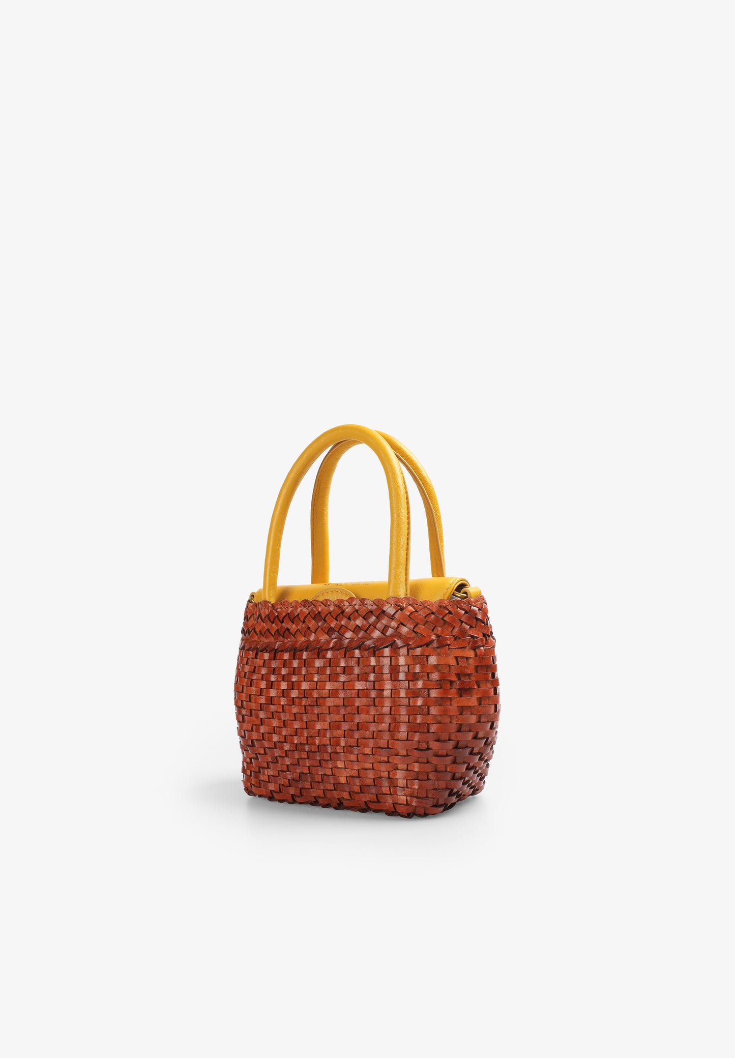 BOLSA MINI EM PELE TRANÇADA