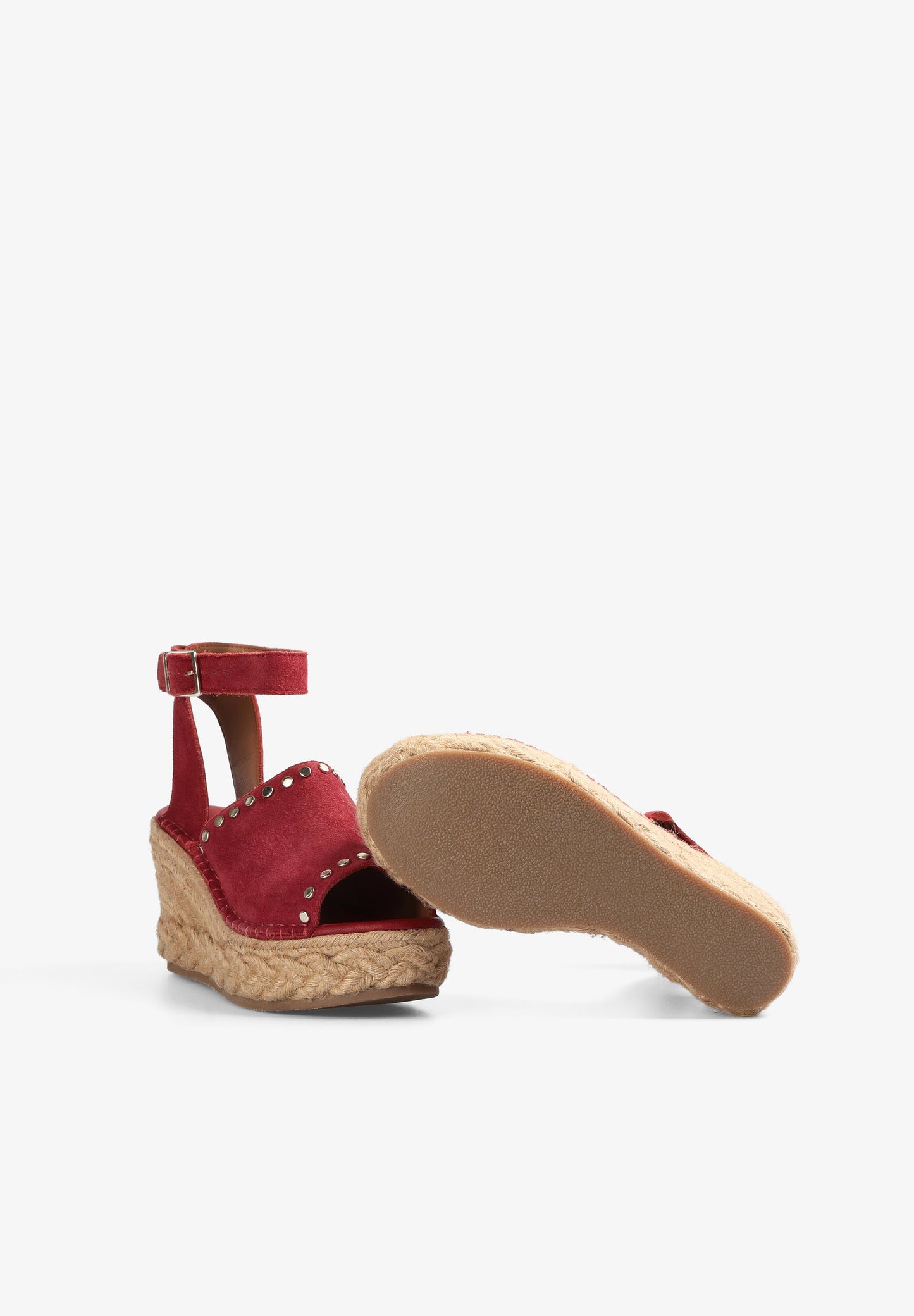 ALPERGATAS DE CAMURÇA COM TACHAS