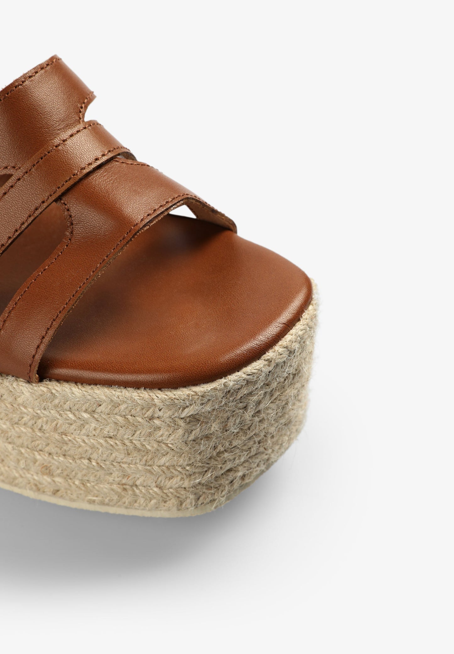 SANDÁLIAS DE TACÃO JUTA