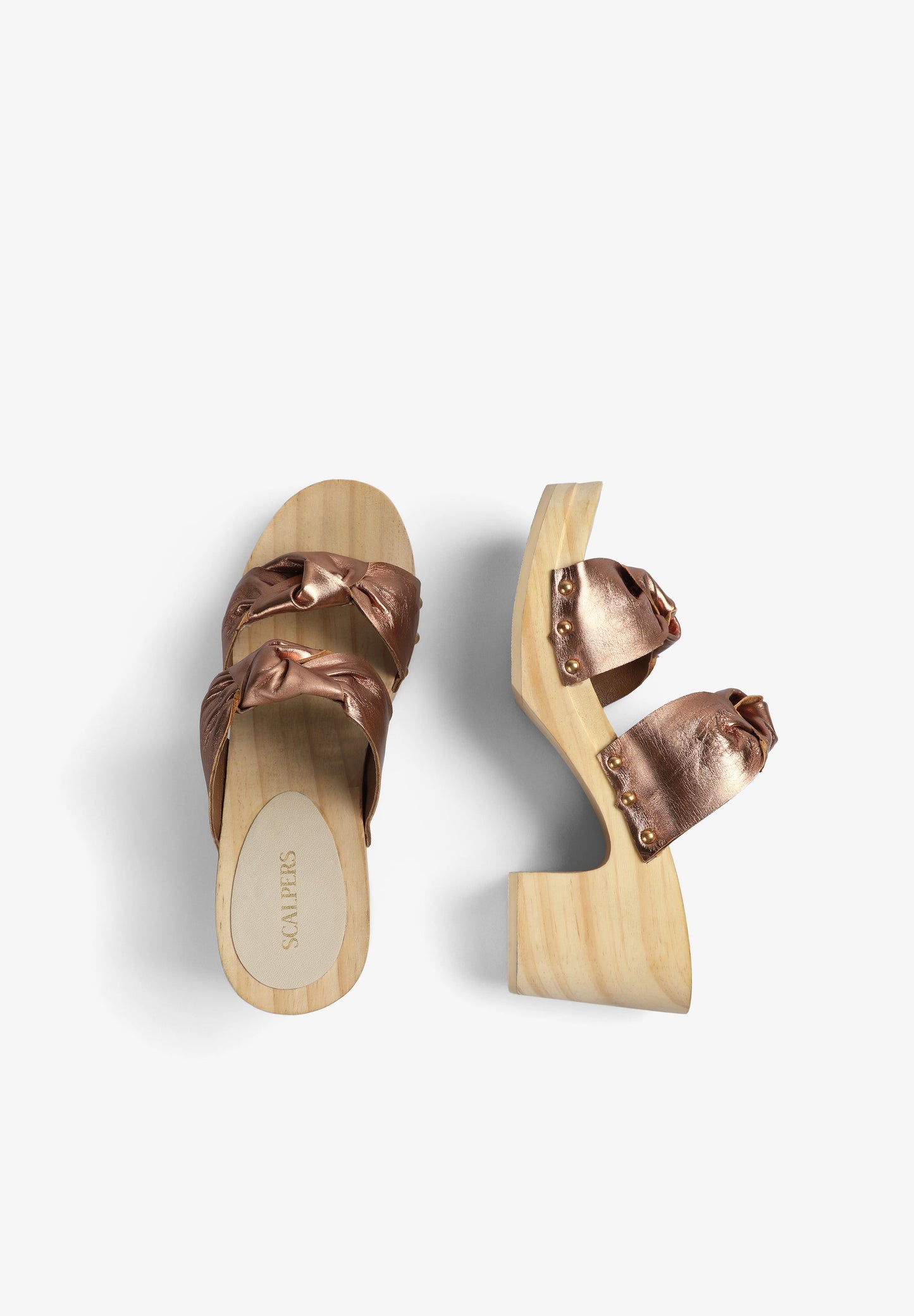 SANDÁLIAS DE TACÃO COM NÓS