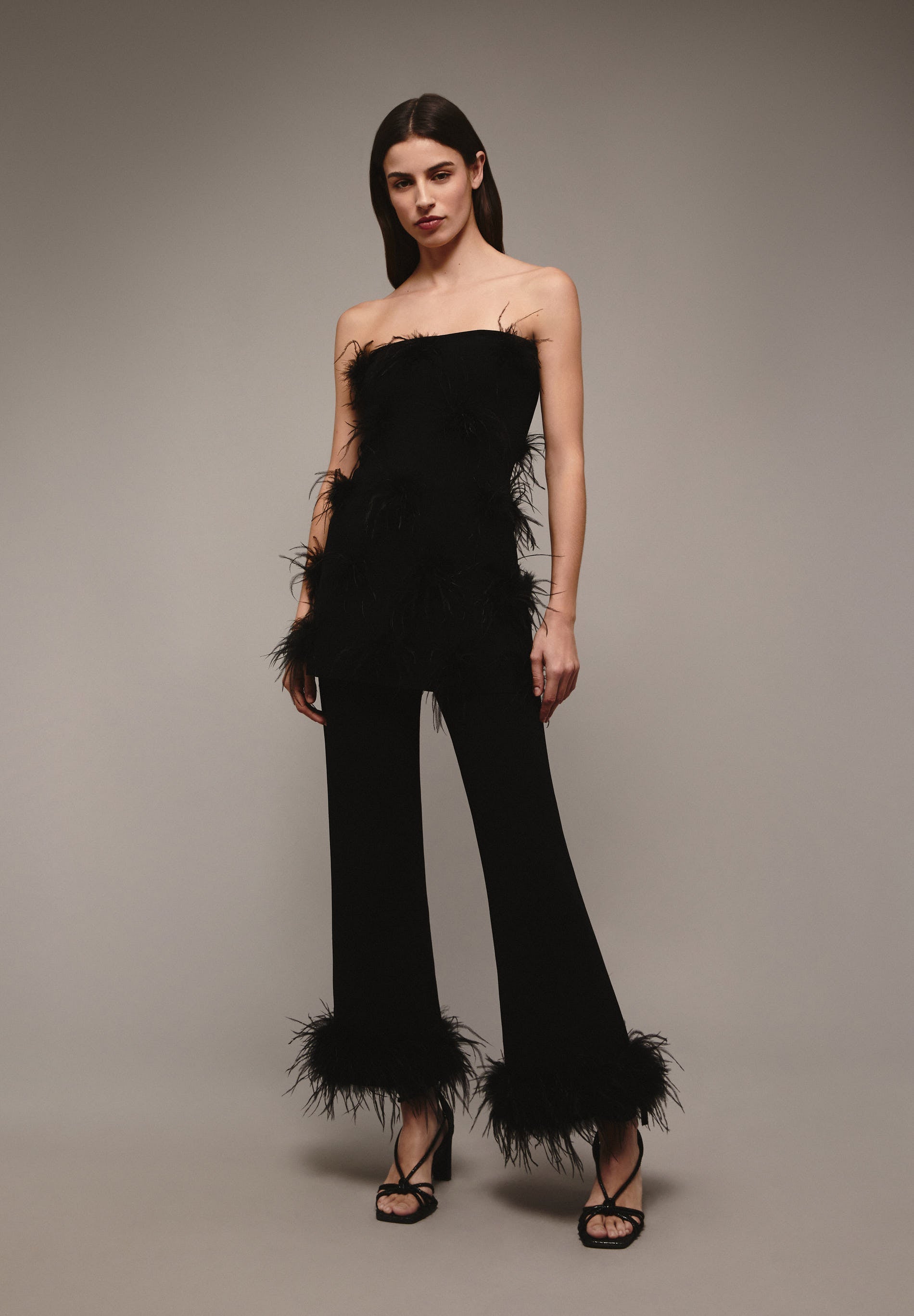 TOP COM DECOTE CAICAI E PLUMAS