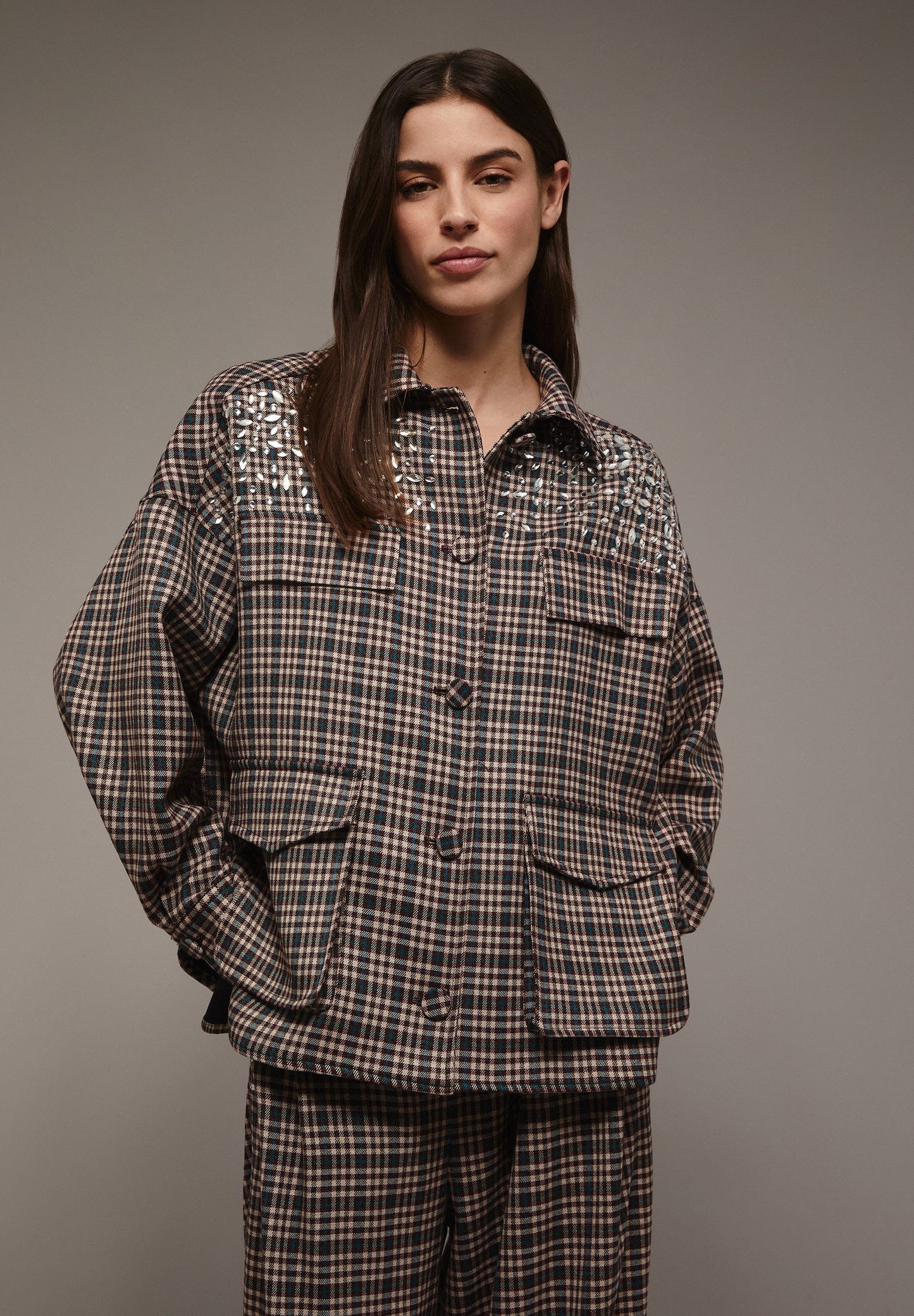 CASACO XADREZ COM PORMENORES EM CRISTAL