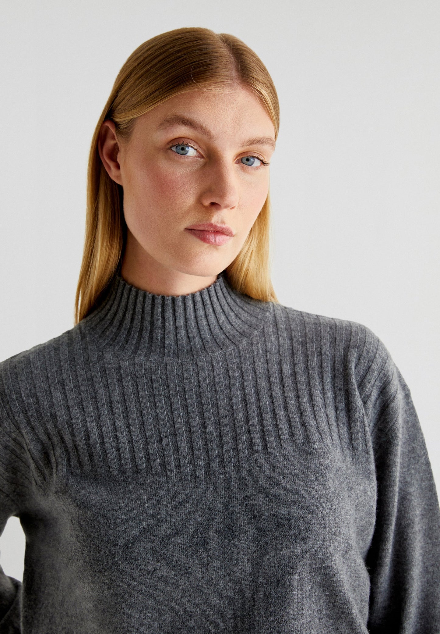 JOY PERKINS SCALLOP JUMPER