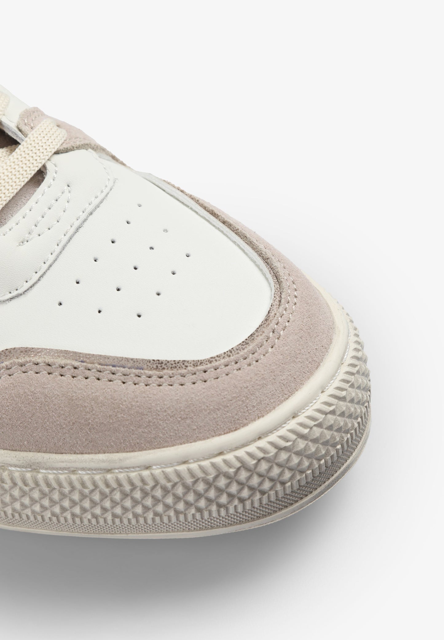 SAPATILHAS ALTAS COM PORMENORES EM CROUTE