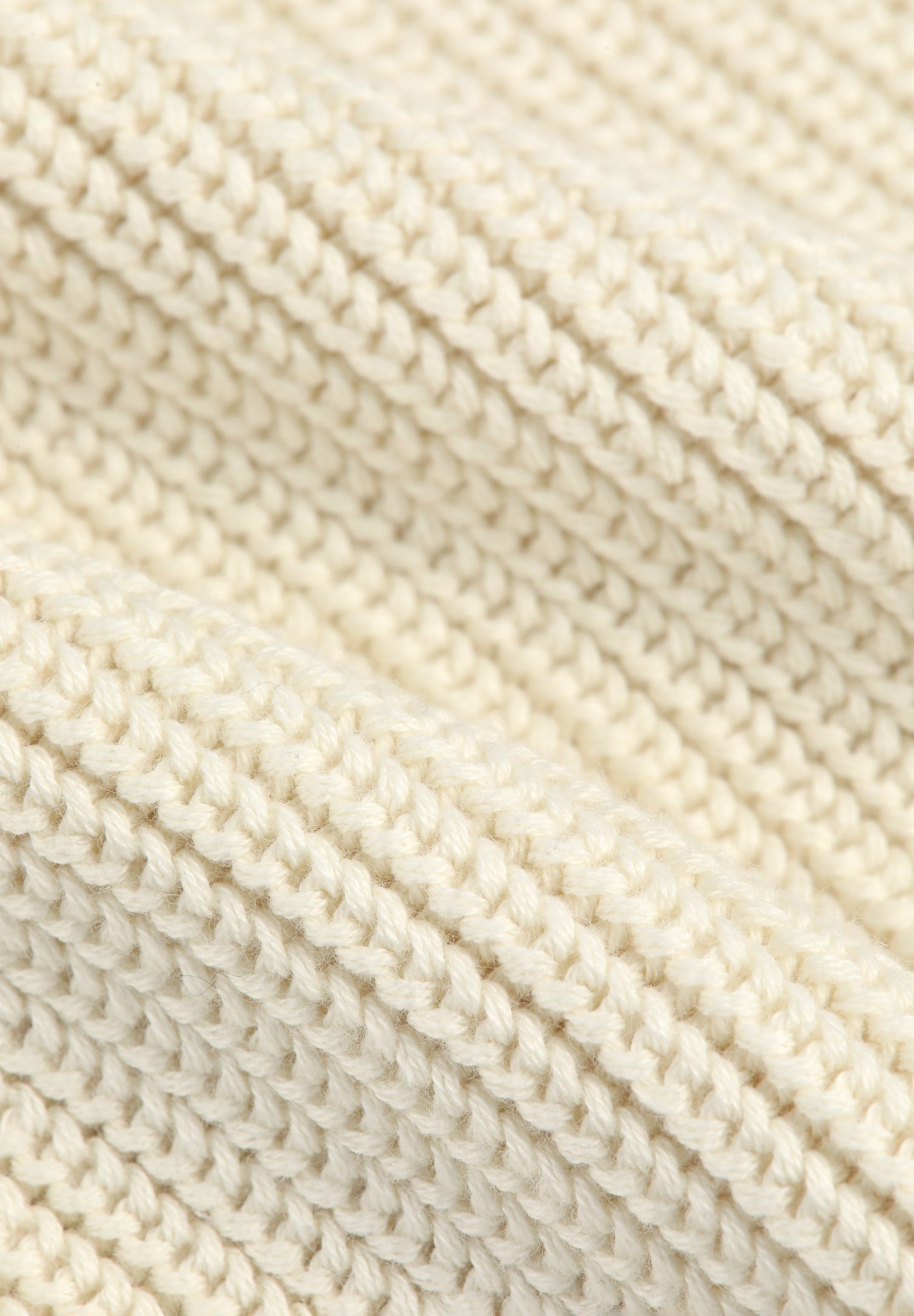 SWEATER EM PONTO PÉROLA