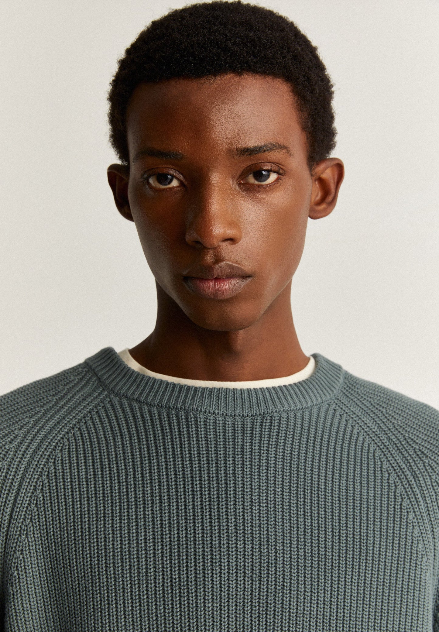 SWEATER EM PONTO PÉROLA