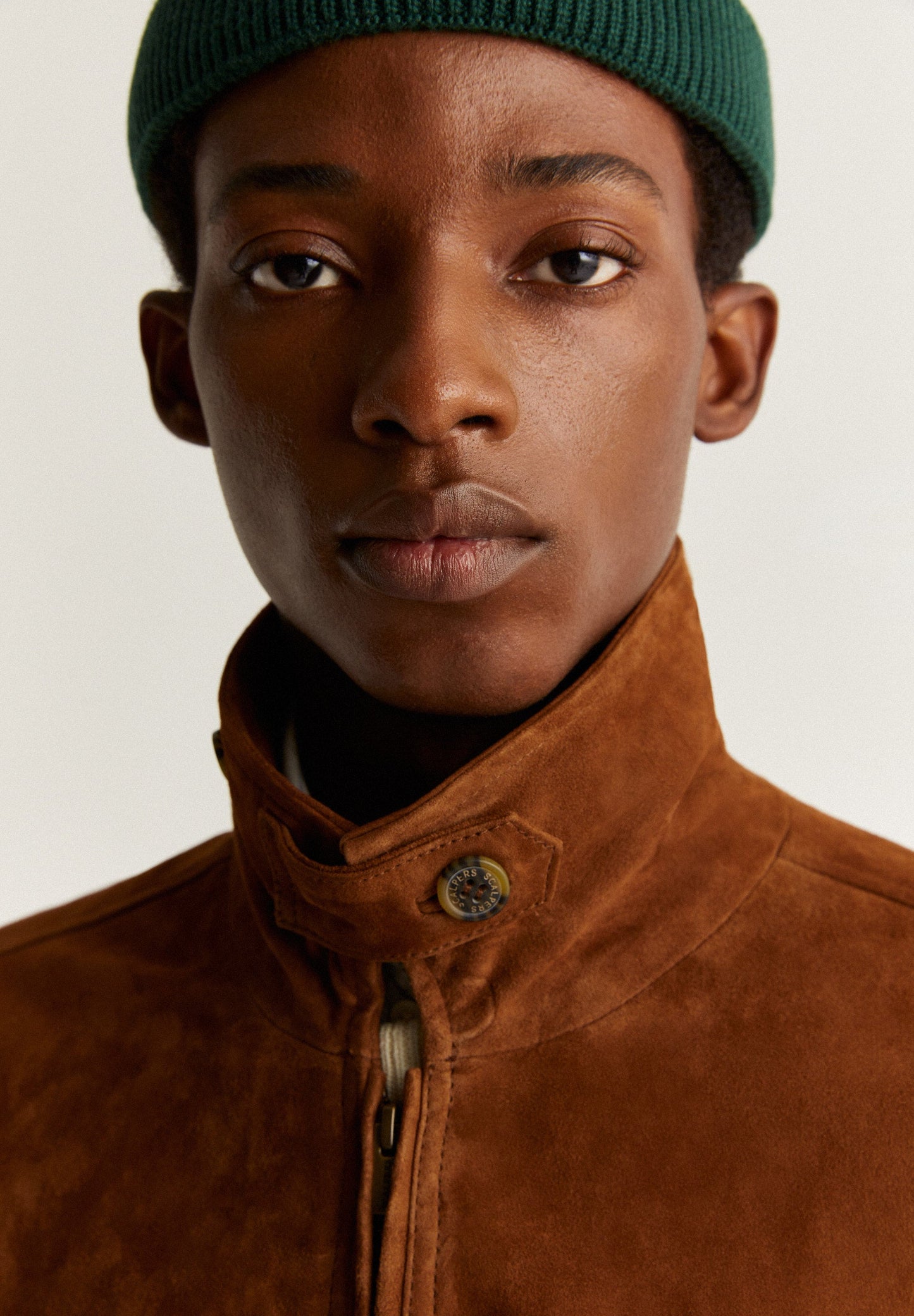 CARDIGAN BOMBER EM PELE