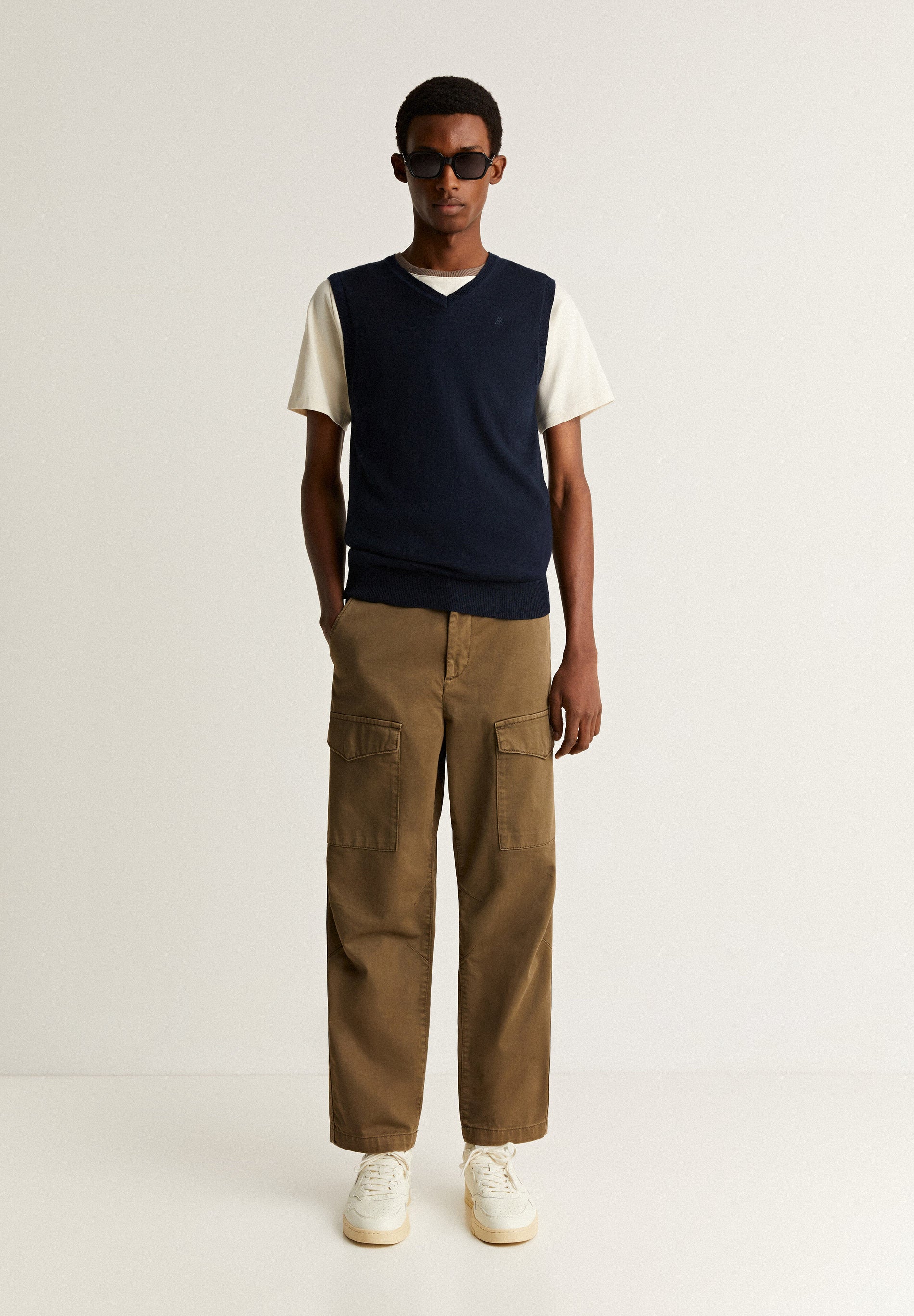 CALÇAS CARGO BOLSOS À FRENTE