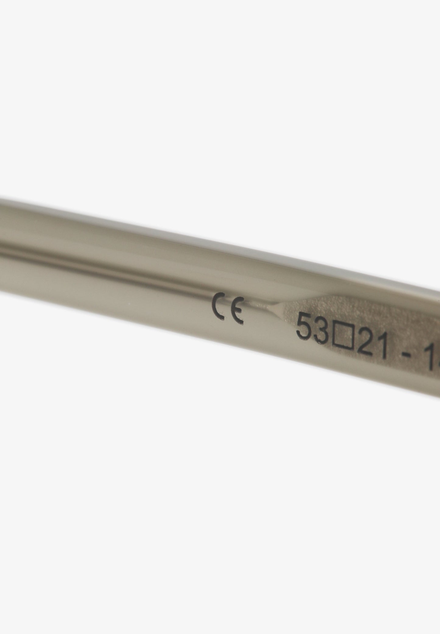 ÓCULOS DE SOL OVALADOS FINOS