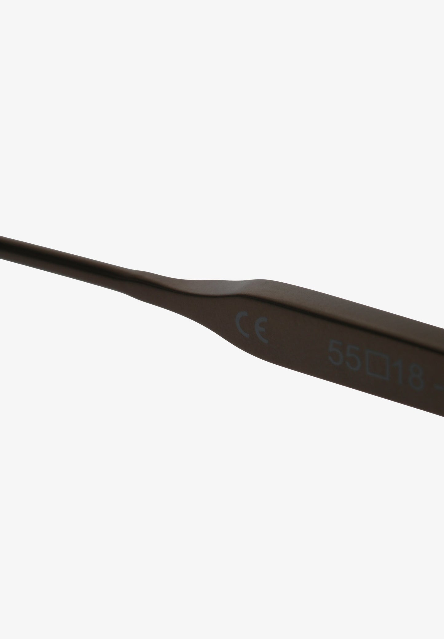 ÓCULOS DE SOL METÁLICOS