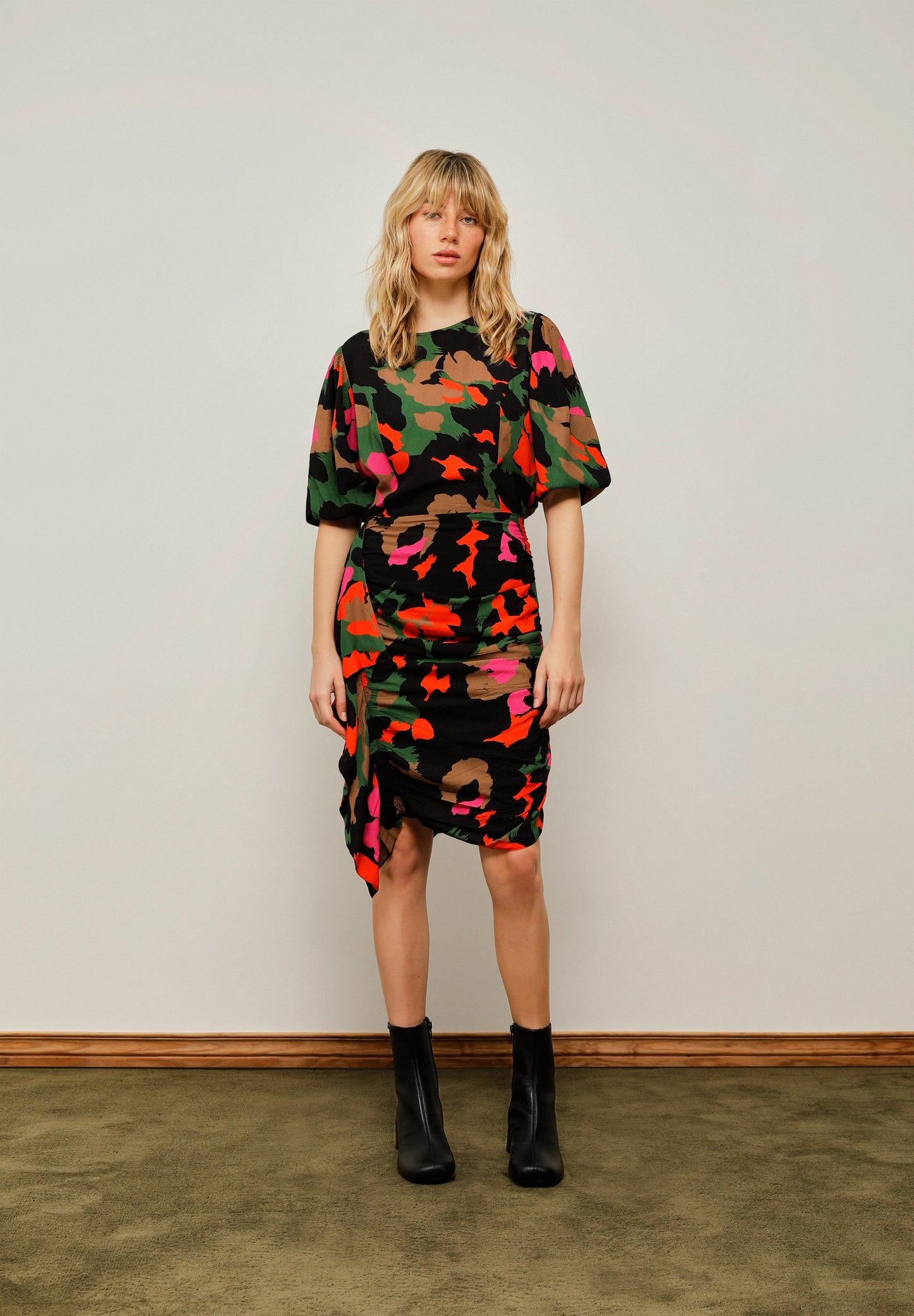 ESSENTIEL | VESTIDO EXCITED