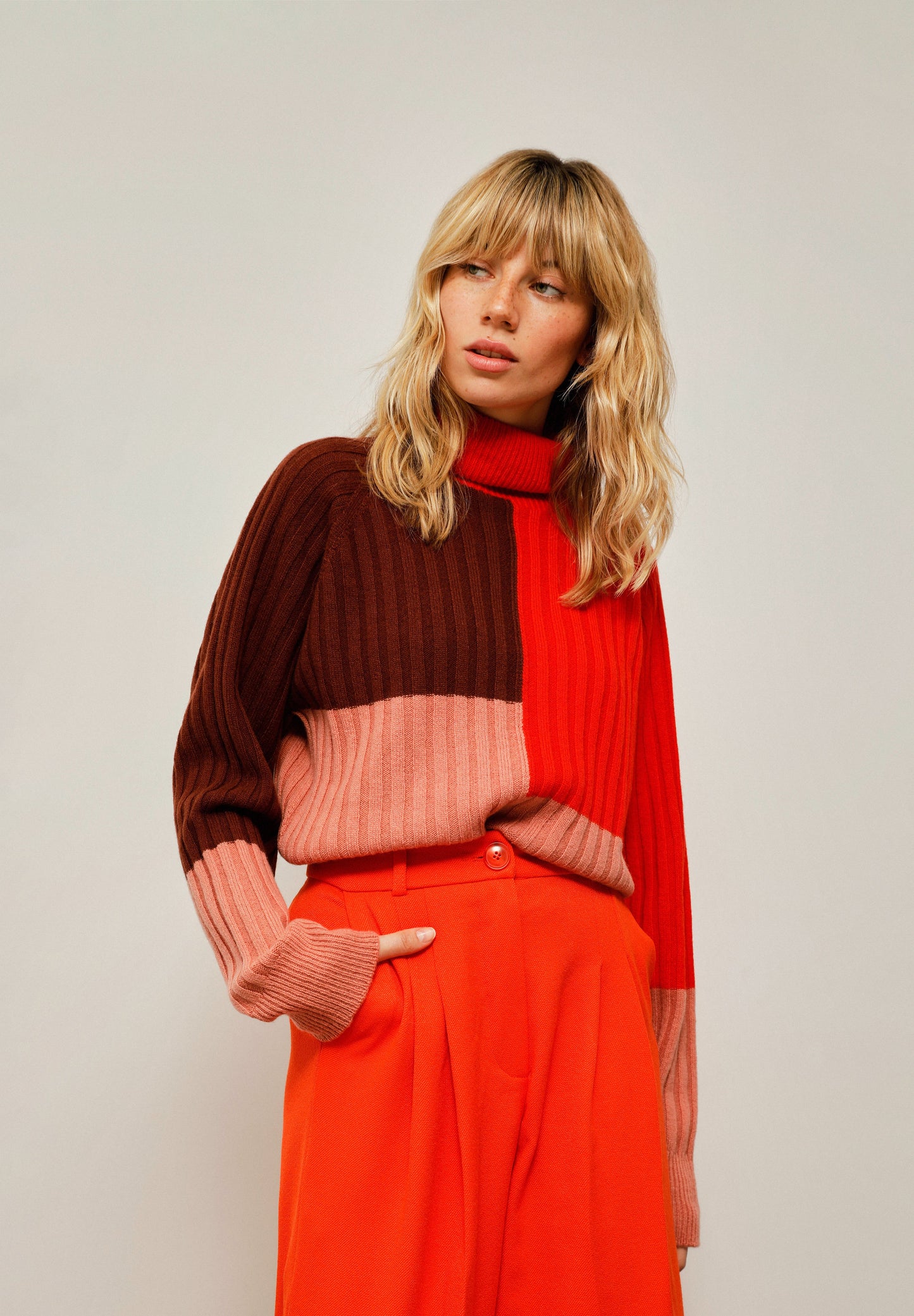 ESSENTIEL | SWEATER EMBALM