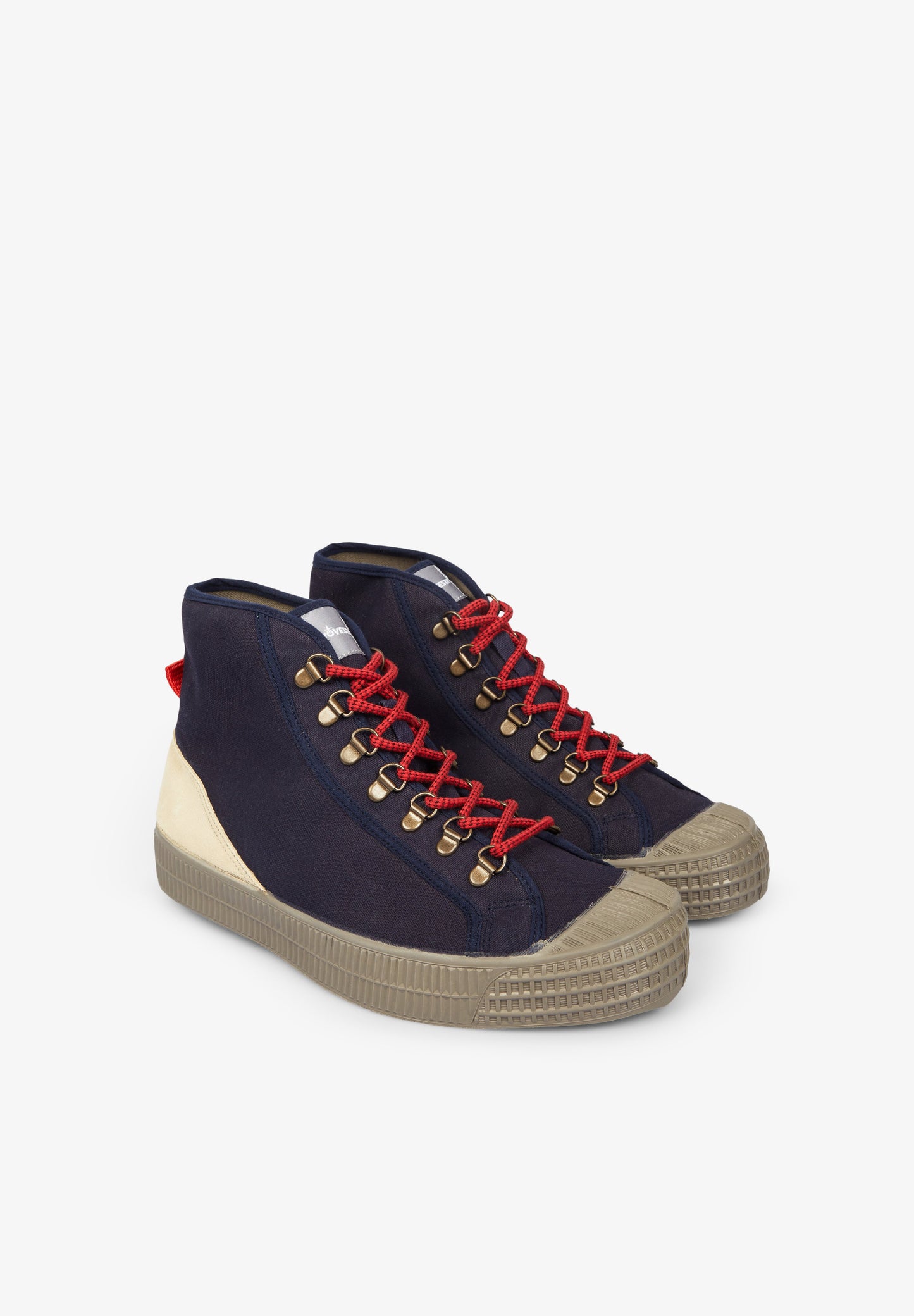 NOVESTA | ZAPATILLAS HIKER HOMBRE
