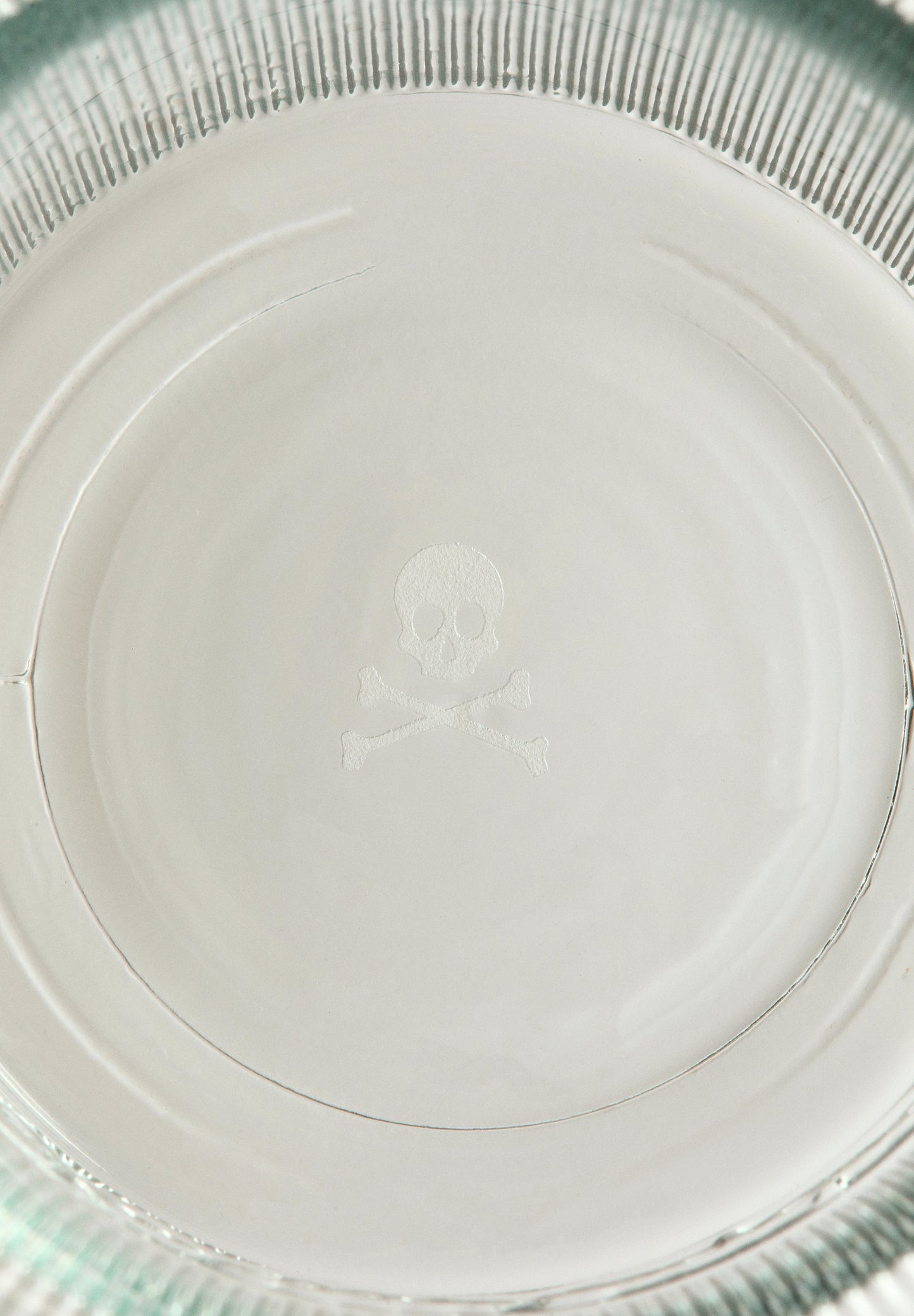 COPO DE VIDRO COM LINHAS