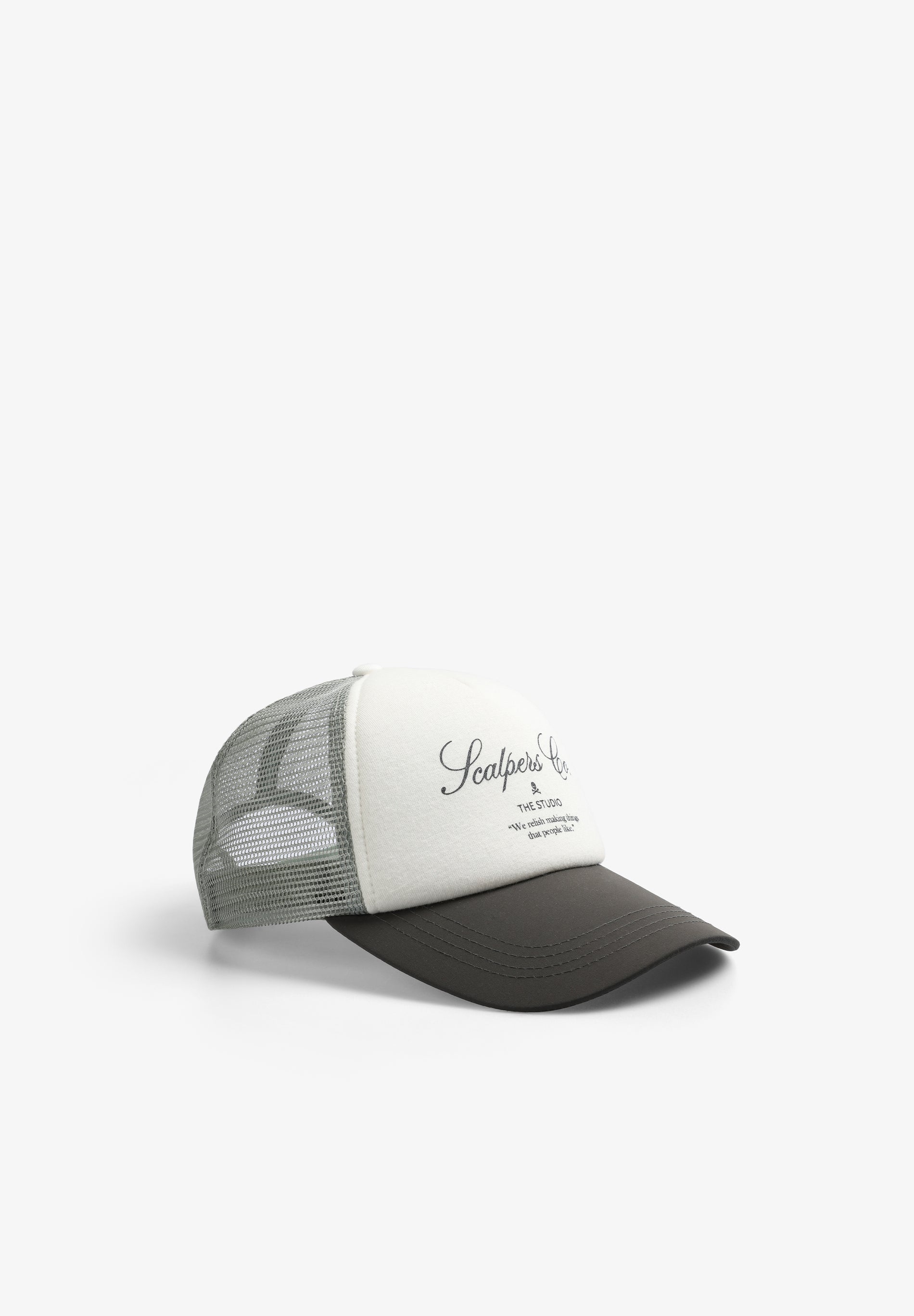 BONÉ TRUCKER COM PADRÃO LOGÓTIPO