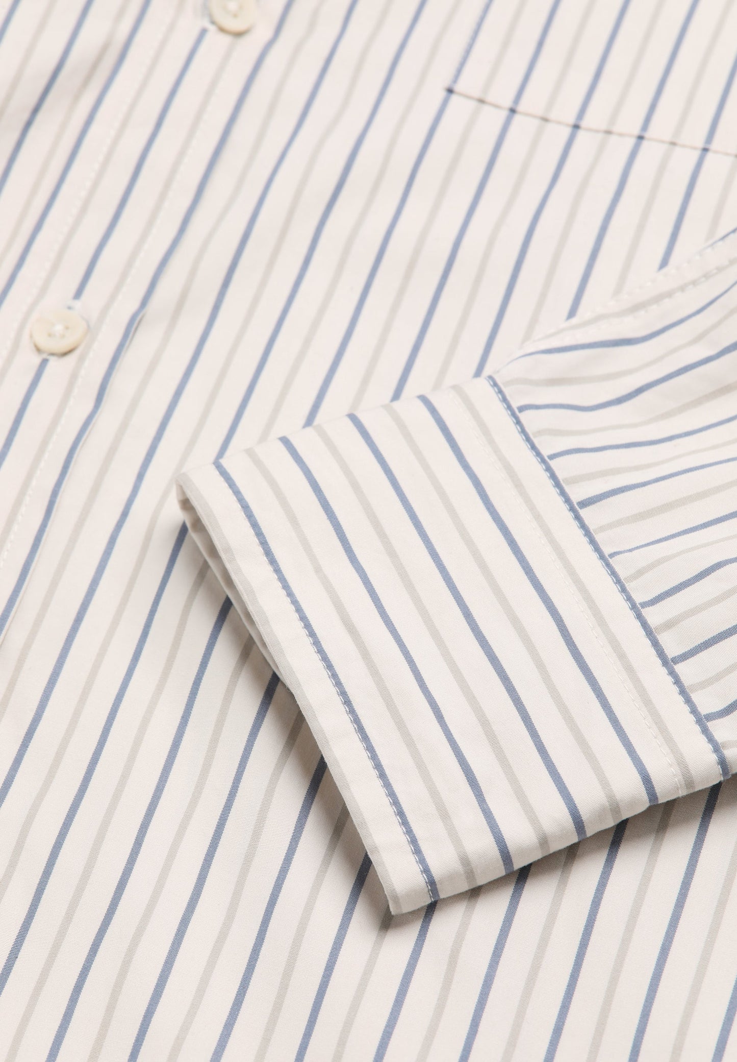 CAMISA PREMIUM ÀS RISCAS