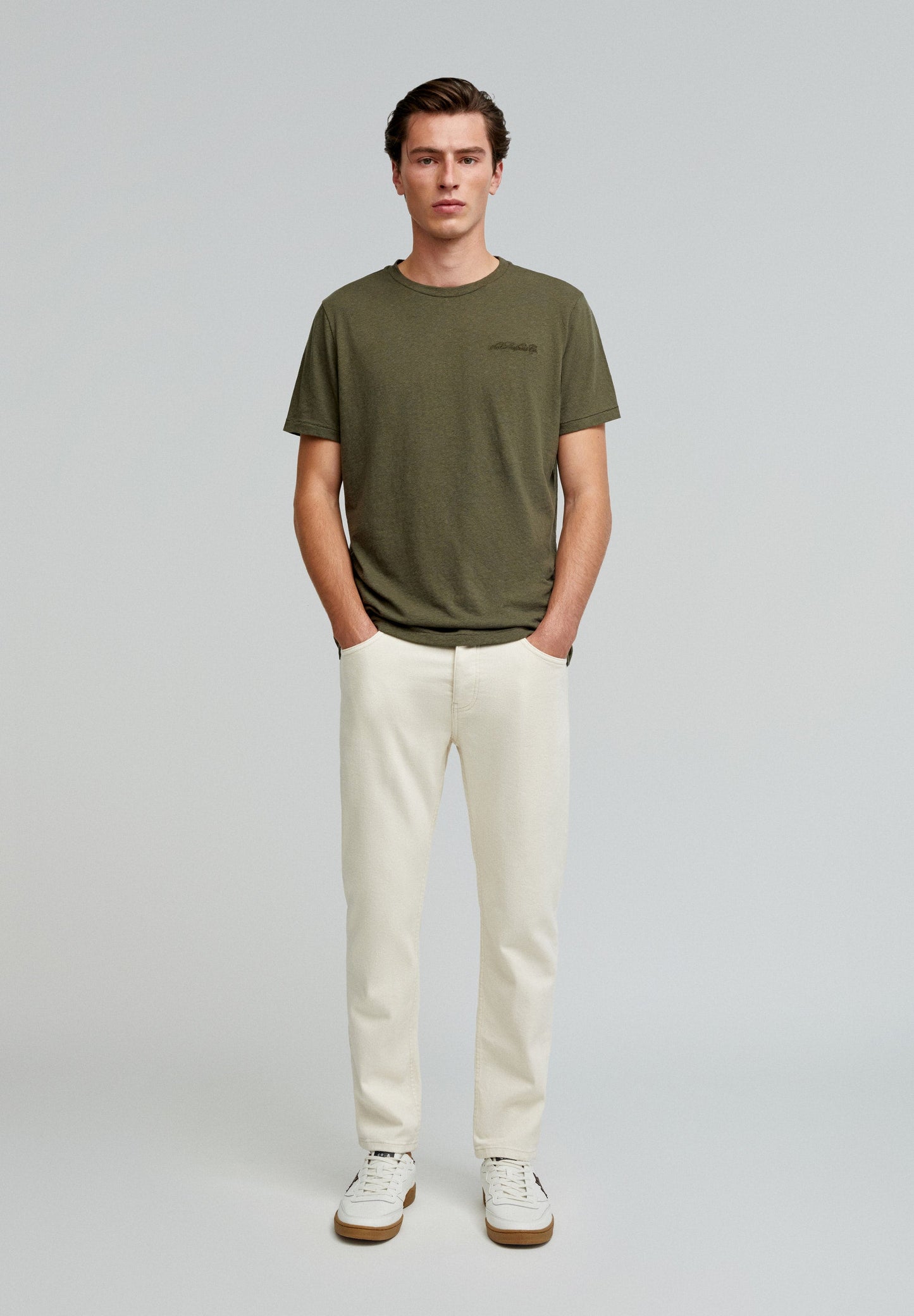 T-SHIRT RÚSTICA LOGÓTIPO