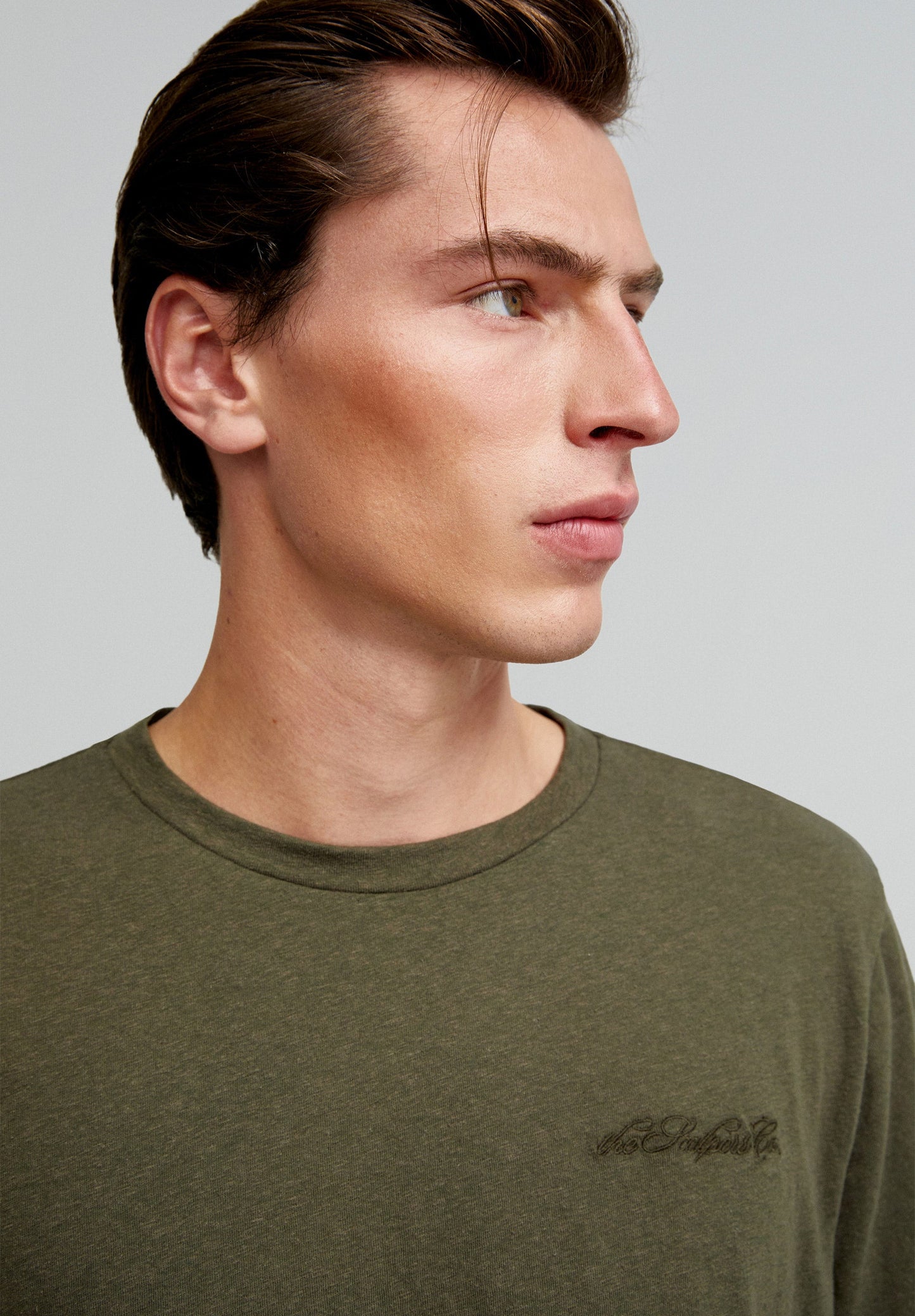 T-SHIRT RÚSTICA LOGÓTIPO