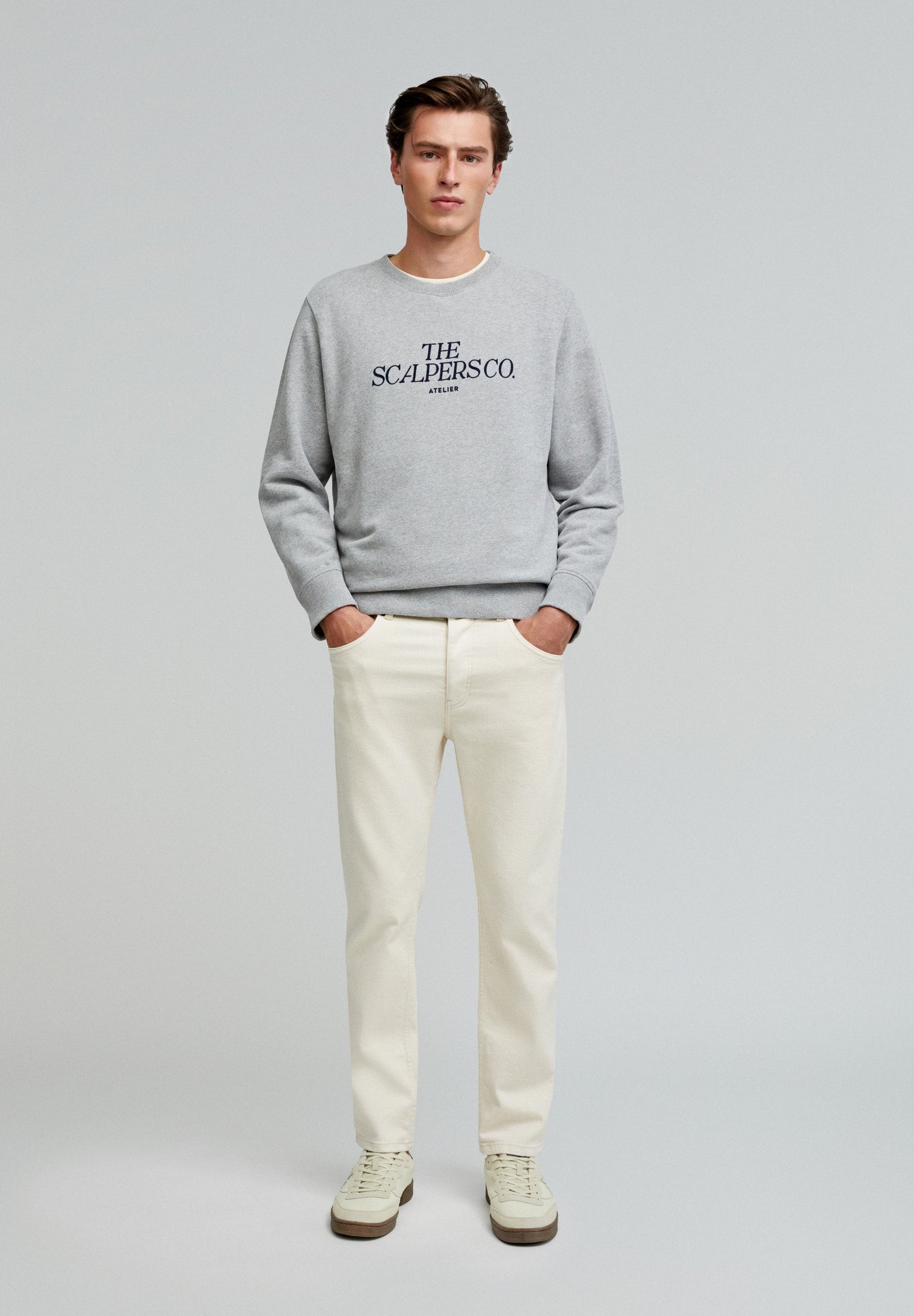 SWEATSHIRT COM LOGÓTIPO EM CONTRASTE