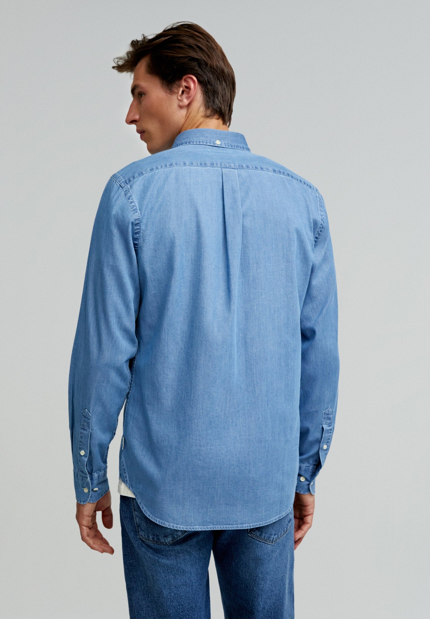 CAMISA DENIM COM BOTÕES