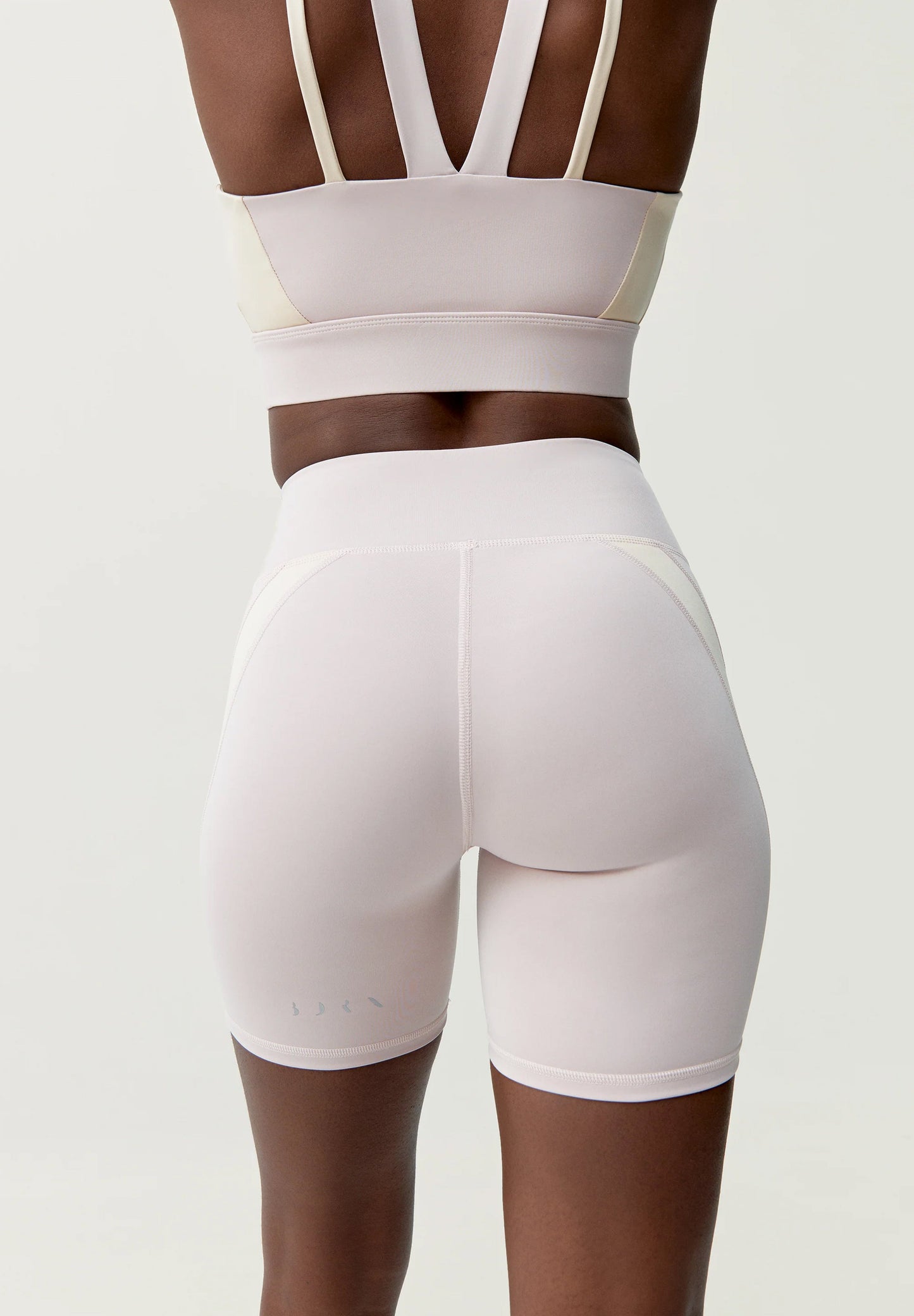 BORN LIVING YOGA | CALÇÕES LATIKA