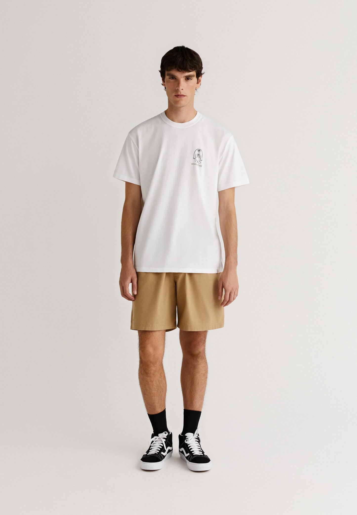 REVOLUTION | T-SHIRT MONDAYS