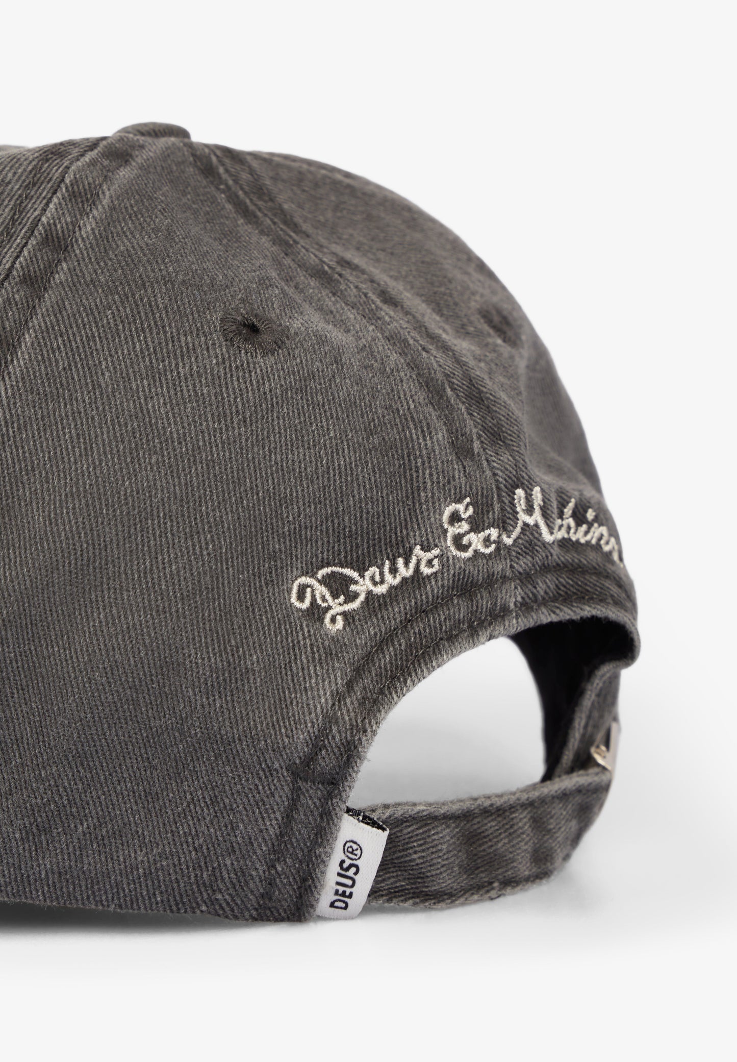 DEUS EX MACHINA | BONÉ BEAM DAD