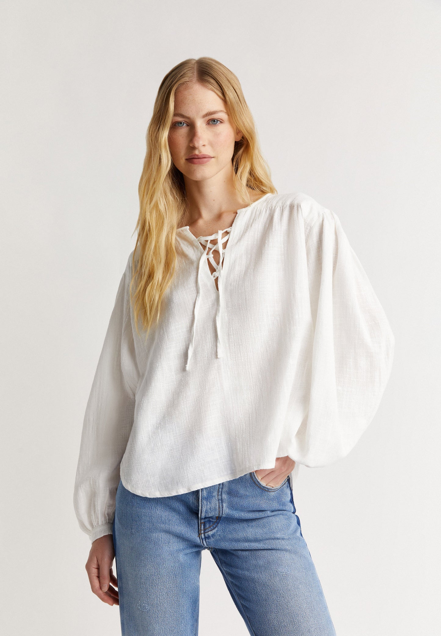 THE NEW SOCIETY | BLUSA MELROSE