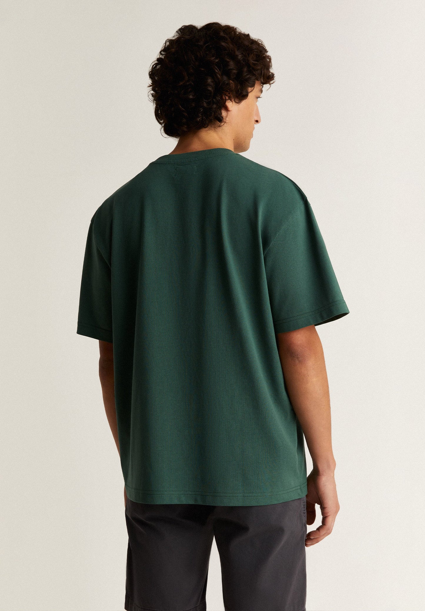 T-SHIRT COM ESTAMPADO FRONTAL LE CHIRINGUITO