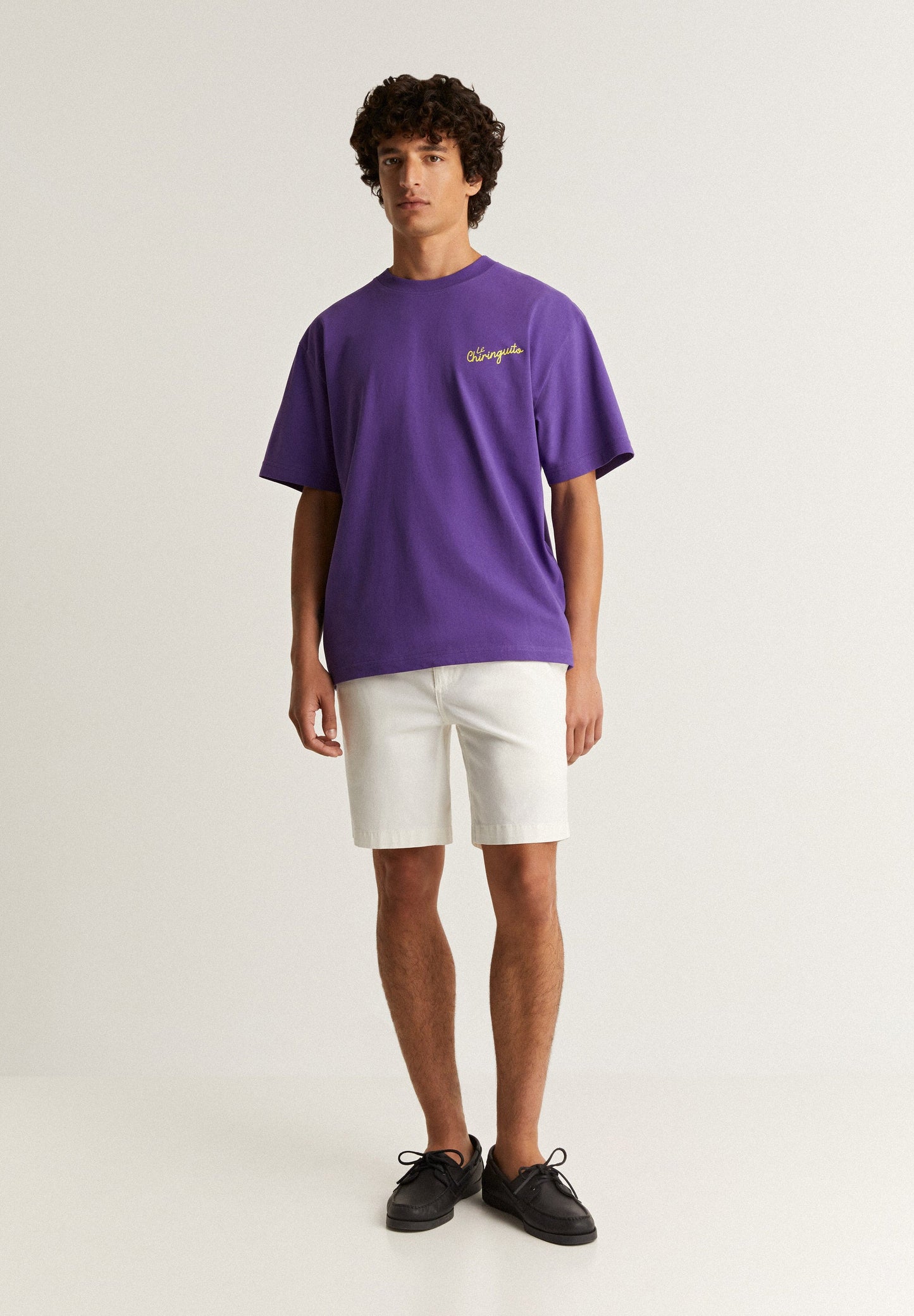 T-SHIRT COM ESTAMPADO EM CONTRASTE LE CHIRINGUITO