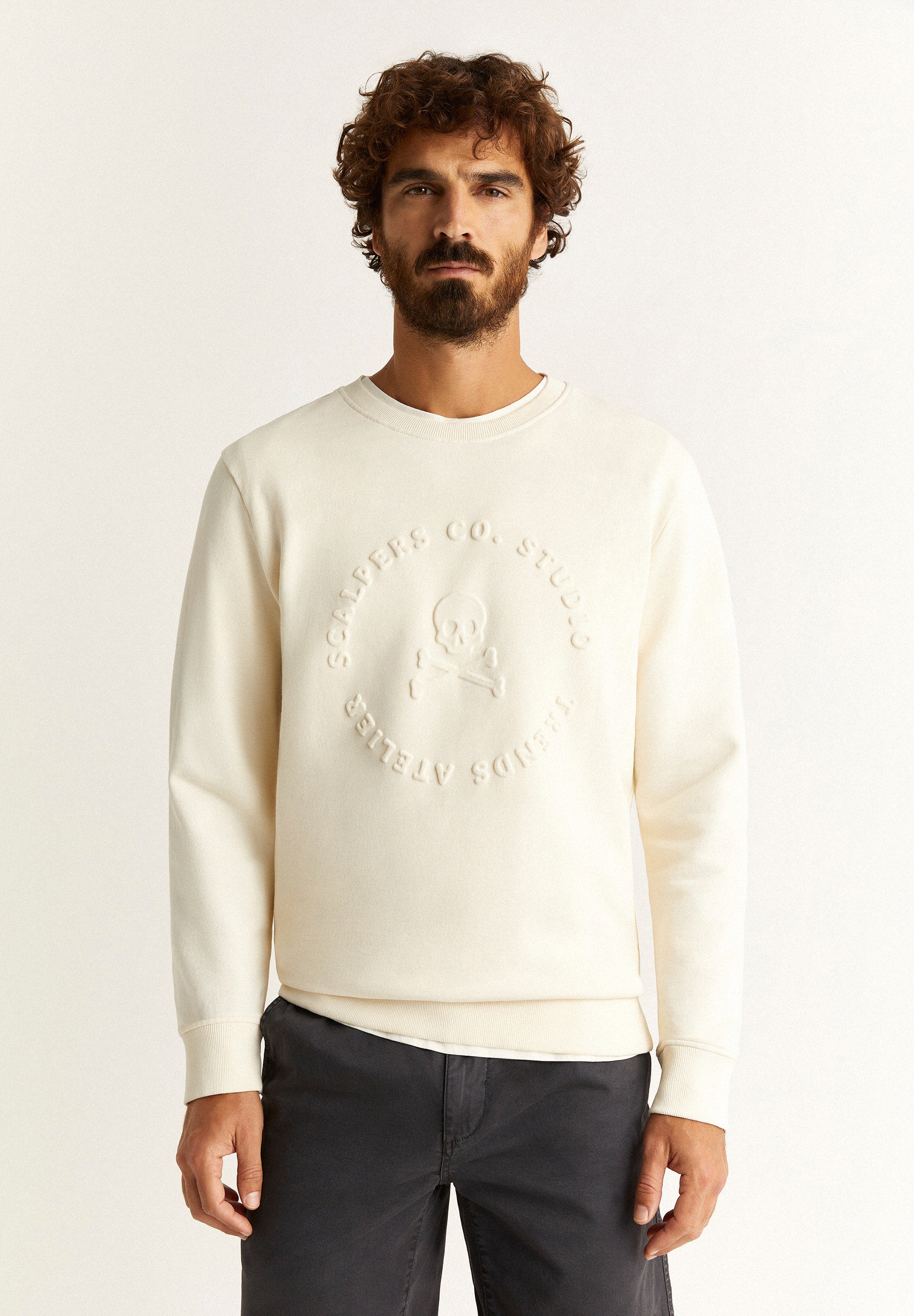 SWEATSHIRT COM LOGÓTIPO EM RELEVO