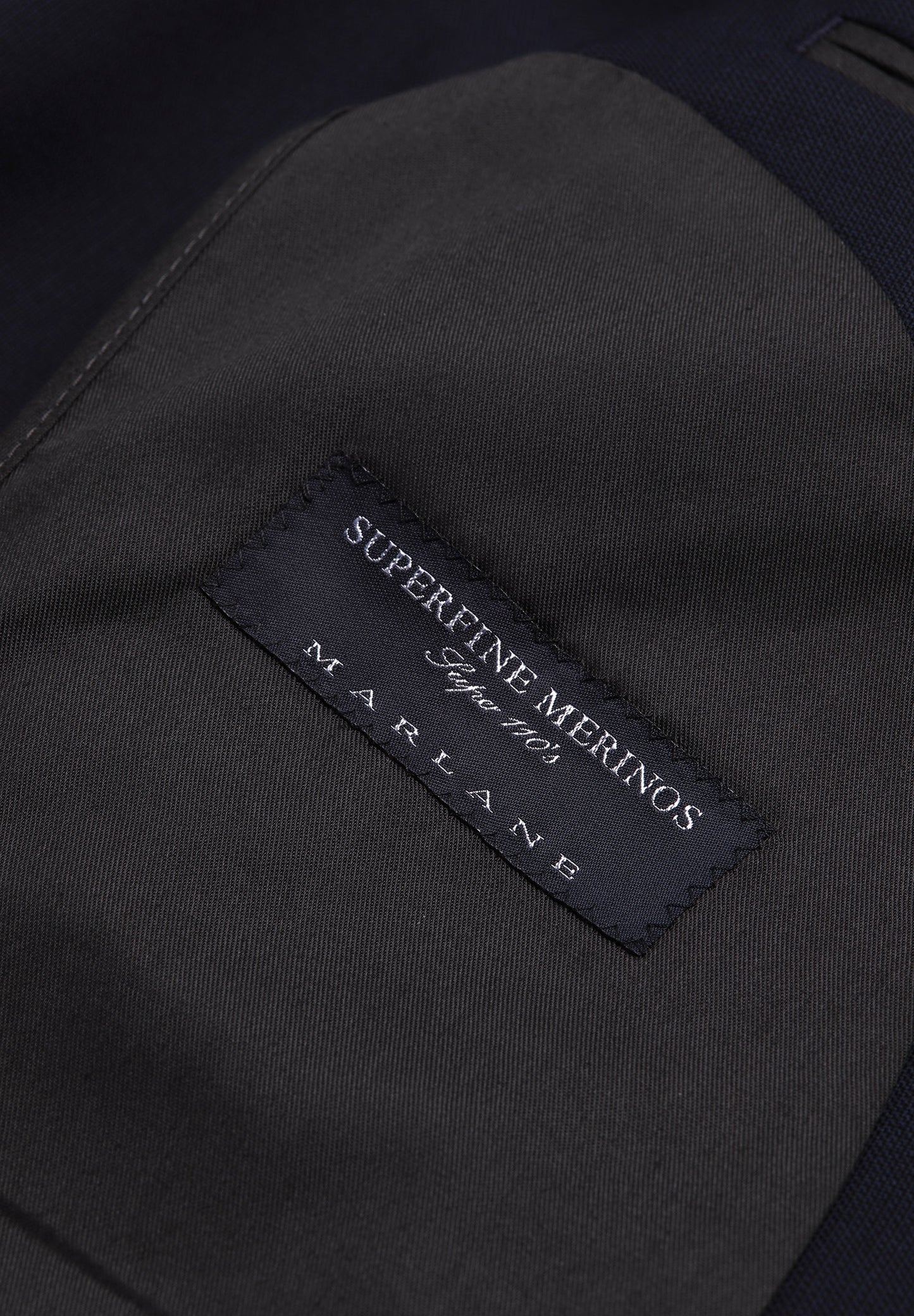 FATO ESTRUTURA AZUL-MARINHO DE LÃ